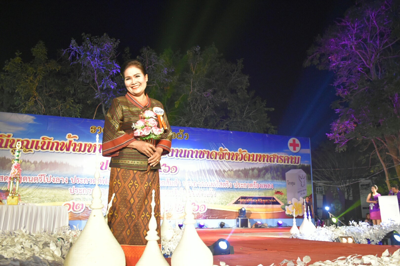 20 มกราคม 2561 “ราตรีเส้นสายลายผ้า” ในงานประเพณีบุญเบิกฟ้าและงานกาชาดจังหวัดมหาสารคาม ประจำปี 2561