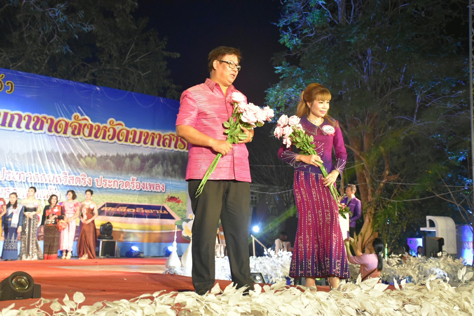 20 มกราคม 2561 “ราตรีเส้นสายลายผ้า” ในงานประเพณีบุญเบิกฟ้าและงานกาชาดจังหวัดมหาสารคาม ประจำปี 2561