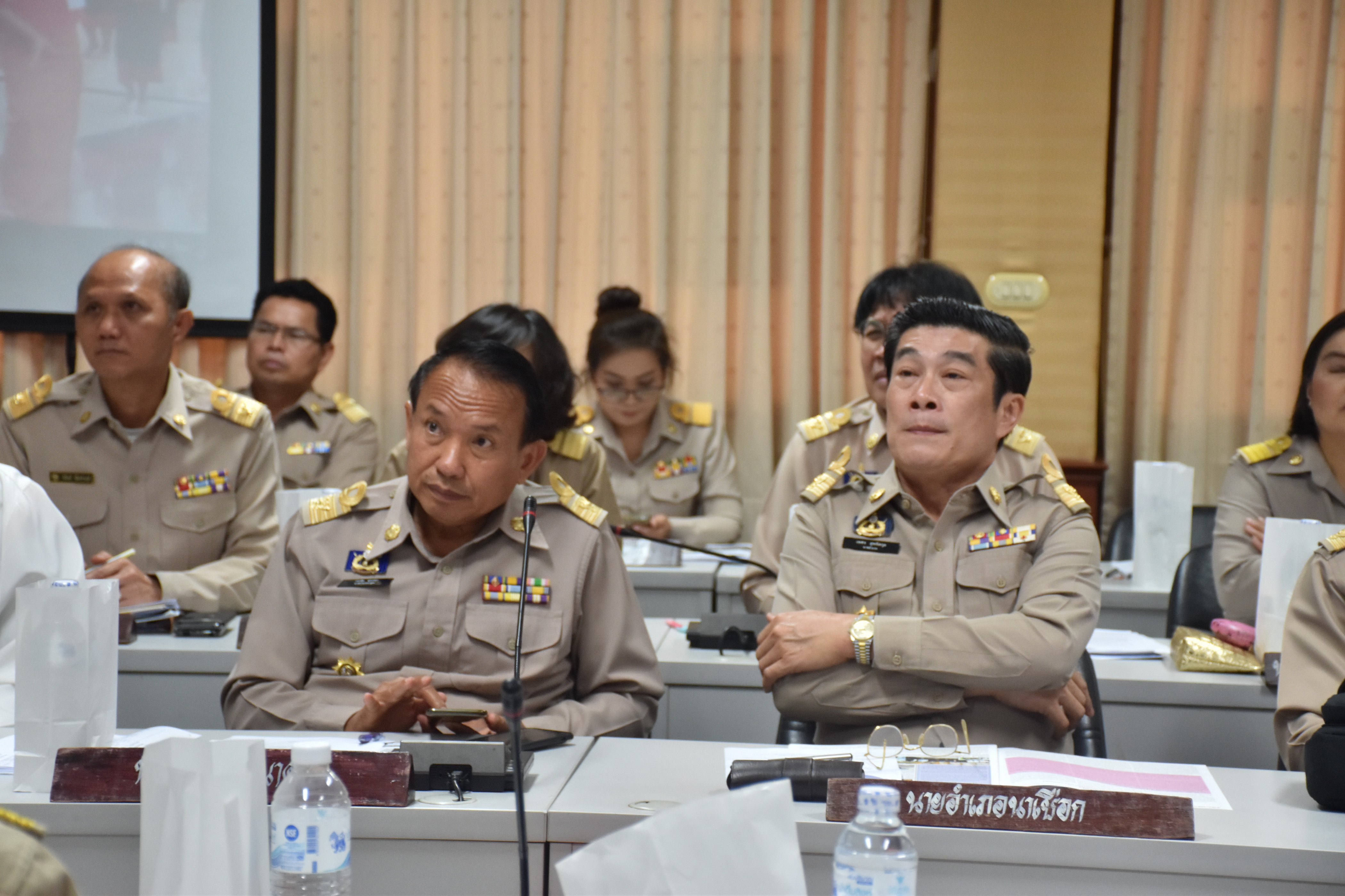 27 กุมภาพันธ์ 2561 การประชุมคณะกรมการจังหวัดมหาสารคาม หัวหน้าส่วนราชการ นายอำเภอ ประจำเดือนกุมภาพันธ์ 2561 ครั้งที่ 2/2561