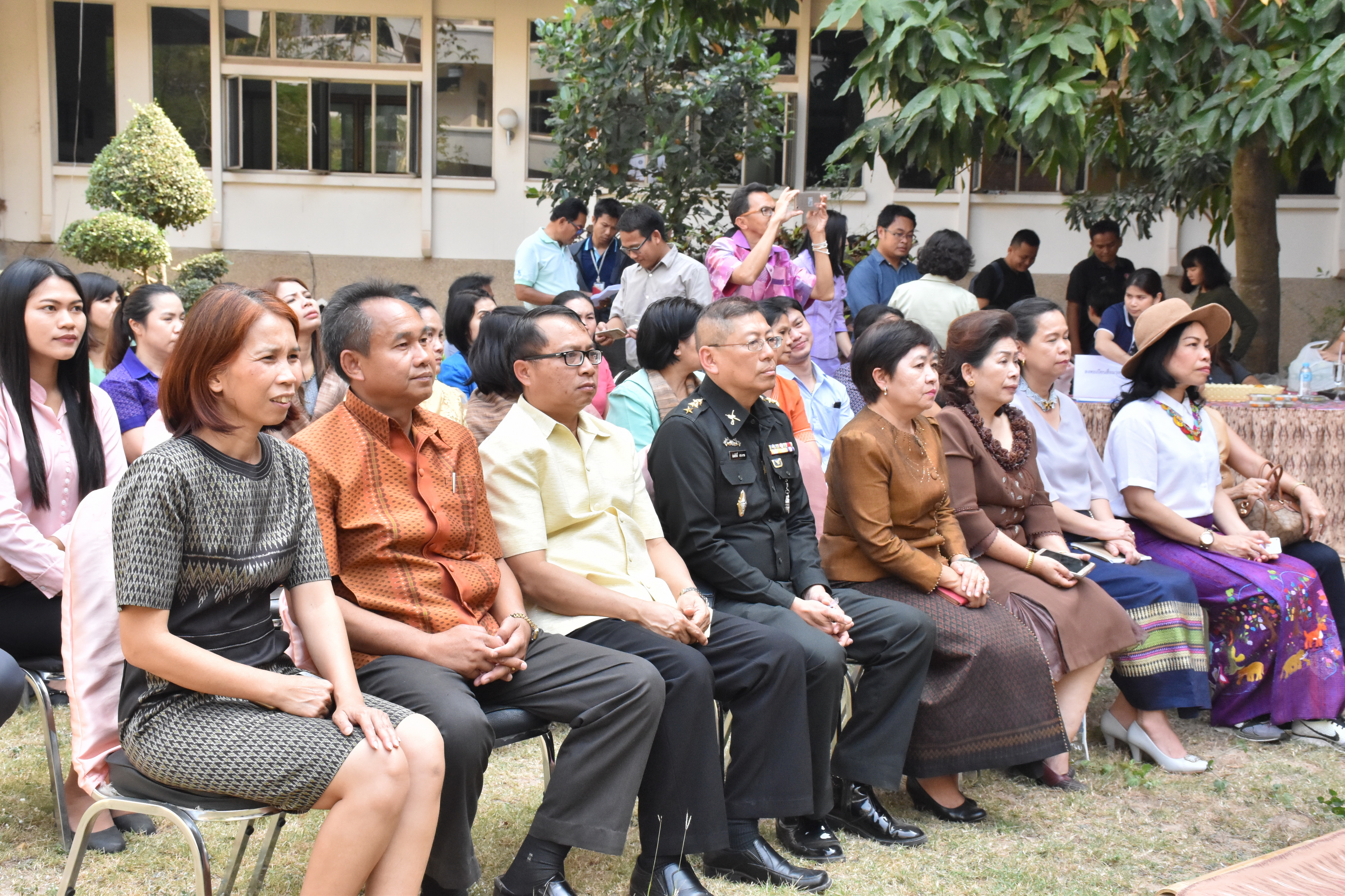 20 กุมภาพันธ์ 2561 การแถลงข่าวงาน “ร้อยแก่นสารสินธุ์ งานศิลป์แห่งแผ่นดิน ถิ่นแพรไหม” มหกรรมแสดงแฟชั่นและจำหน่ายผ้าไหมกลุ่มจังหวัดร้อยแก่นสารสินธุ์ งานจำหน่ายสินค้า OTOP จังหวัดมหาสารคาม