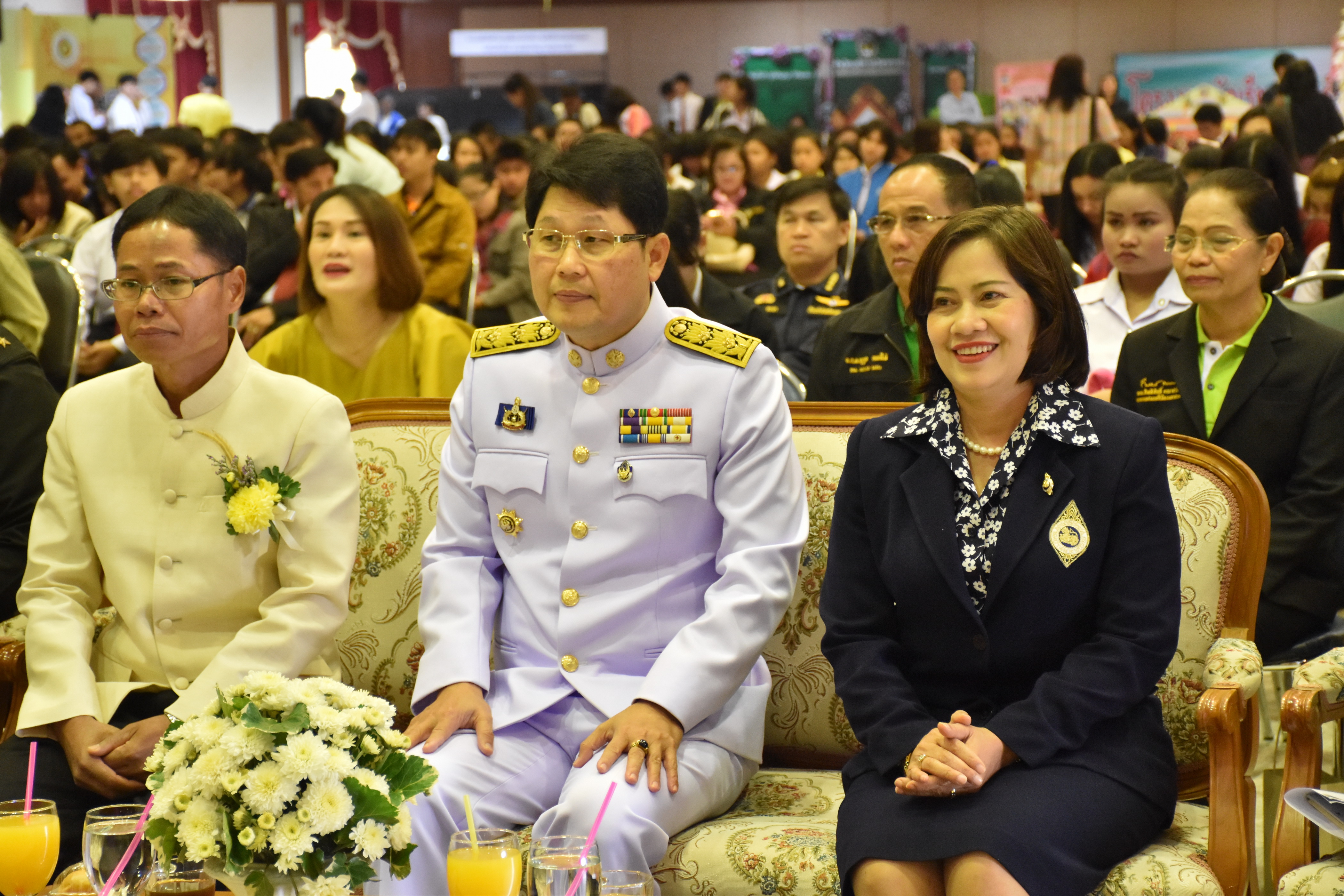14 กุมภาพันธ์ 2561 มหกรรมสร้างงาน สร้างอาชีพ เฉลิมพระเกียรติ สถาบันพระมหากษัตริย์ จังหวัดมหาสารคาม