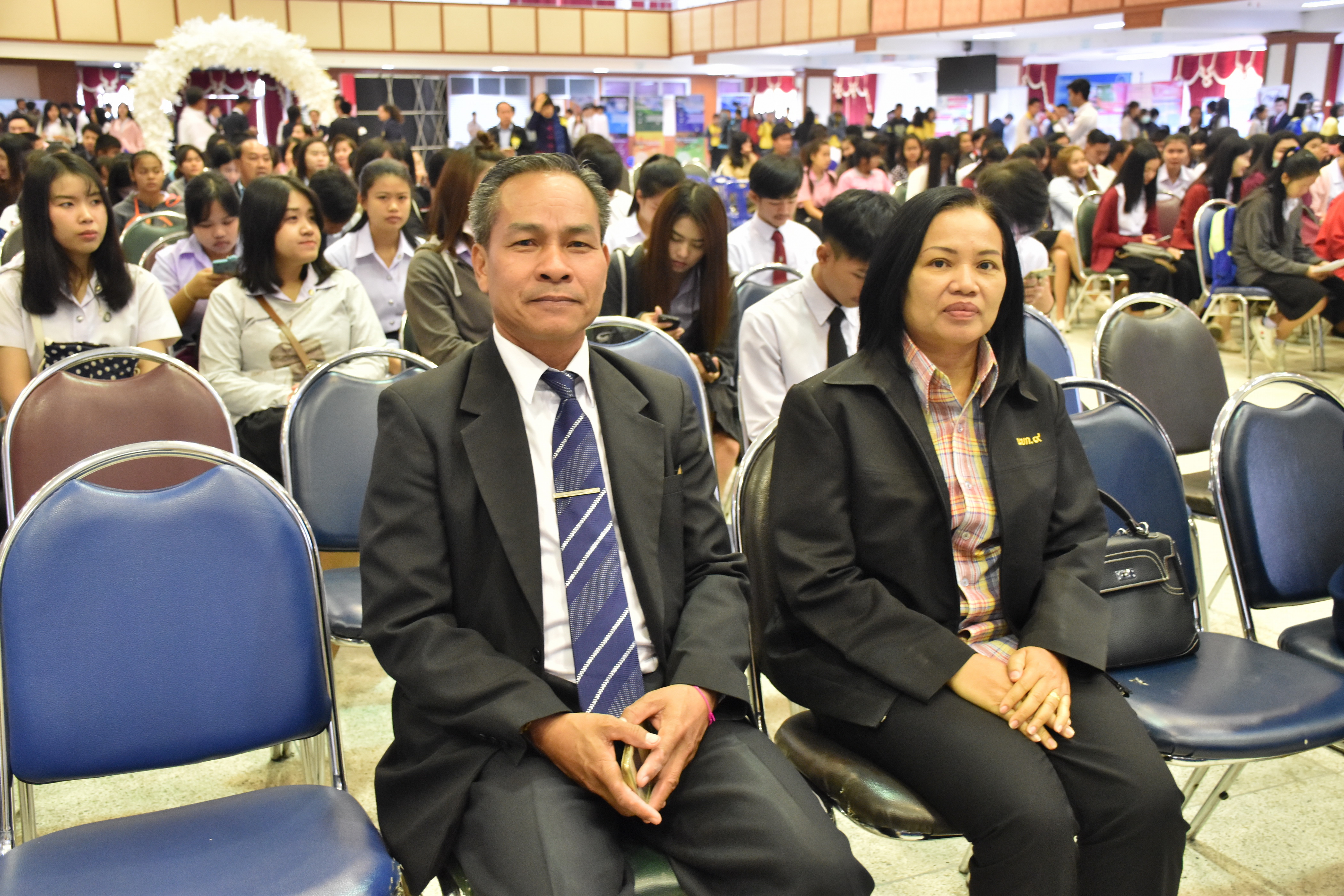 14 กุมภาพันธ์ 2561 มหกรรมสร้างงาน สร้างอาชีพ เฉลิมพระเกียรติ สถาบันพระมหากษัตริย์ จังหวัดมหาสารคาม