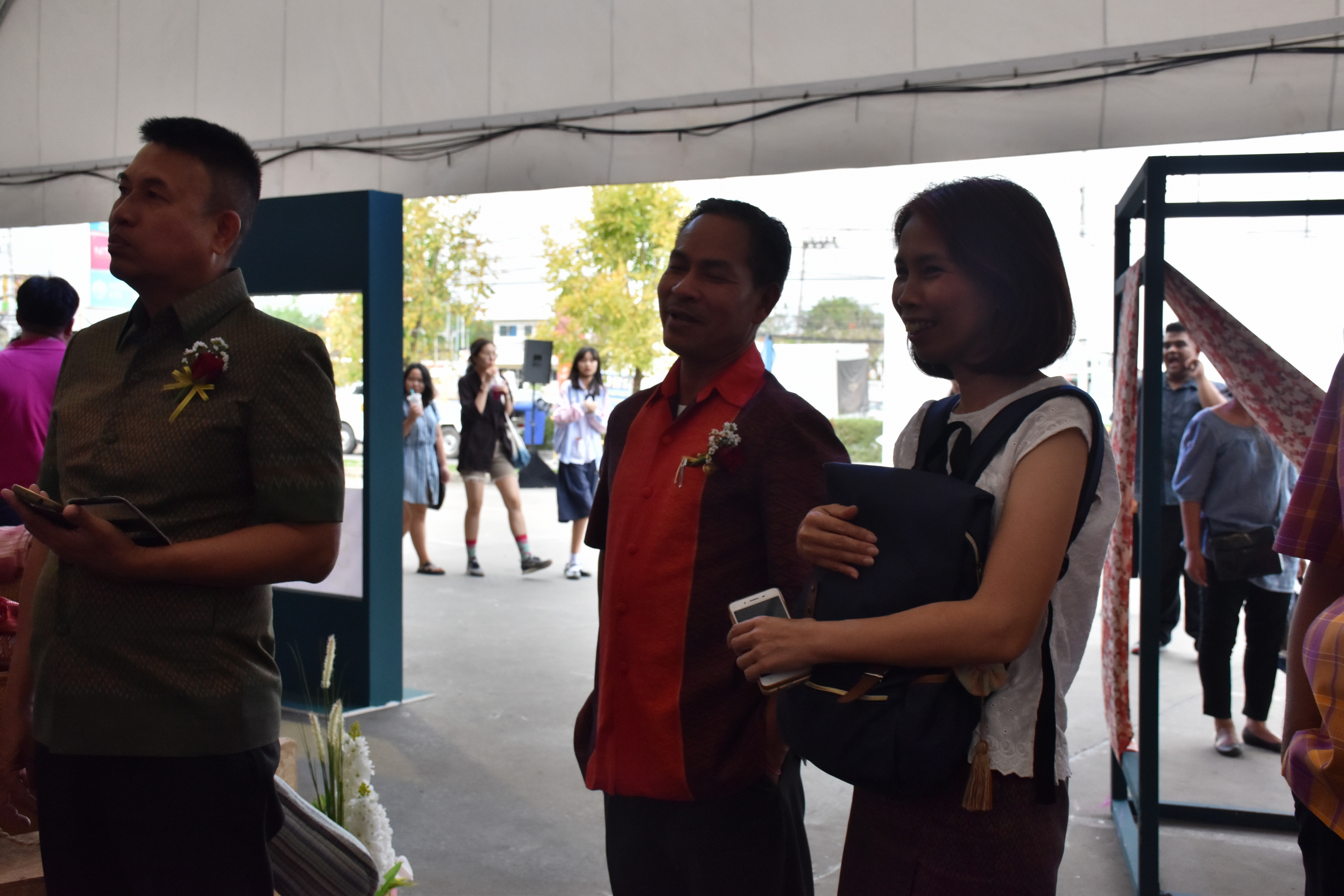 23 กุมภาพันธ์ 2561 งาน “ร้อยแก่นสารสินธุ์ งานศิลป์แห่งแผ่นดิน ถิ่นแพรไหม” มหกรรมแสดงแฟชั่นและจำหน่ายผ้าไหมกลุ่มจังหวัดร้อยแก่นสารสินธุ์ งานจำหน่ายสินค้า OTOP จังหวัดมหาสารคาม