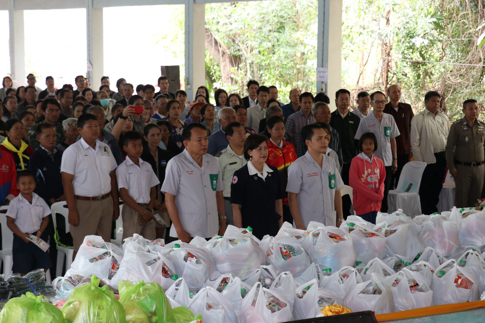 21 มีนาคม 2561  โครงการปกป้องและเชิดชูสถาบันพระมหากษัตริย์และหน่วยบำบัดทุกข์ บำรุงสุข สร้างรอยยิ้มให้ประชาชนจังหวัดมหาสารคาม (จังหวัดเคลื่อนที่) ประจำปีงบประมาณ 2561 ณ โรงเรียนชุมชนบ้านดงบัง ตำบลดงบัง อำเภอนาดูน จังหวัดมหาสารคาม