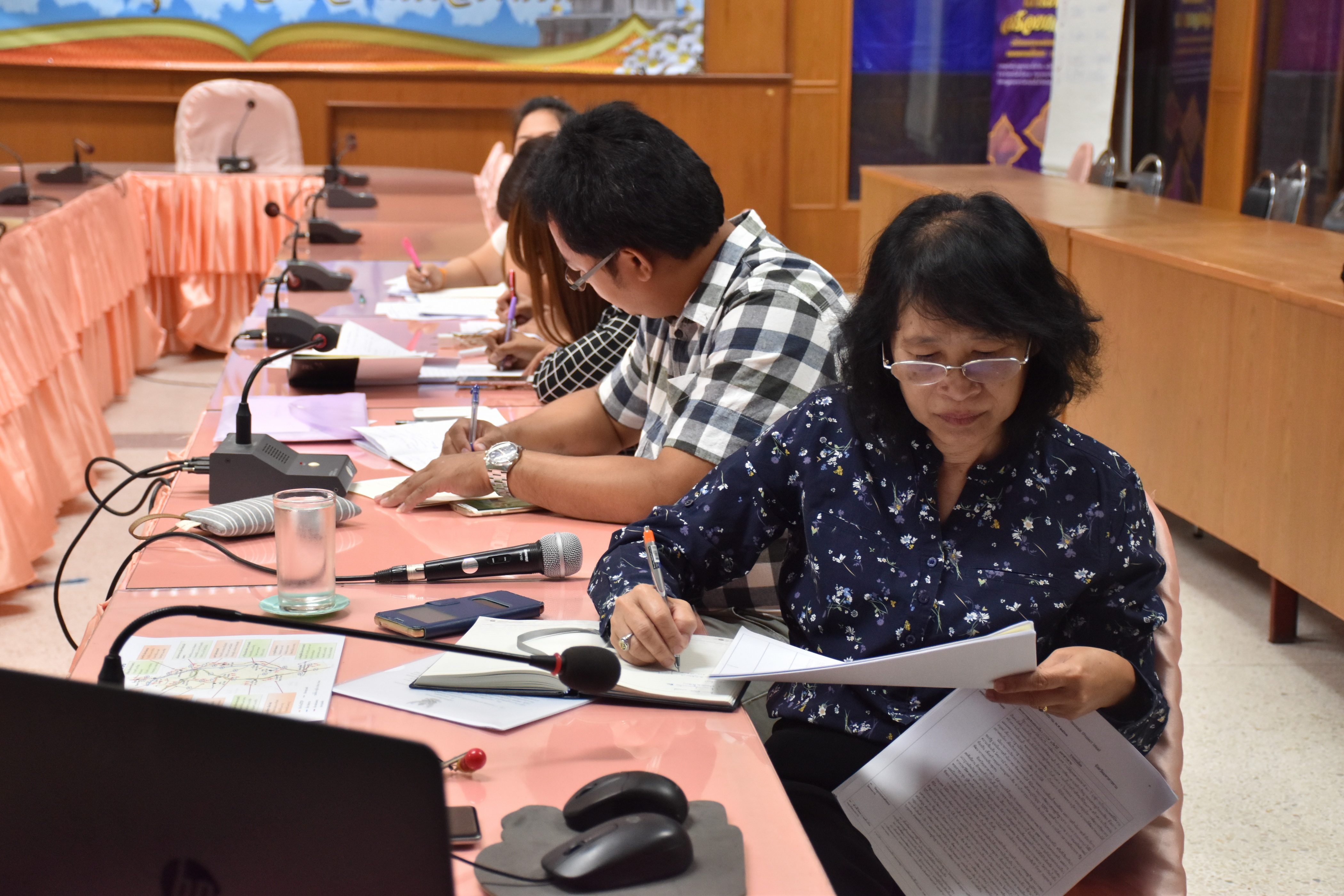 9 มีนาคม 2561 การประชุมเตรียมความพร้อมในการจัดทำงบประมาณรายจ่ายเพิ่มเติม ประจำปีงบประมาณ พ.ศ.2561 โครงการชุมชนท่องเที่ยว OTOP นวัตวิถี ผ่านระบบ TV พช. (Video Conference)