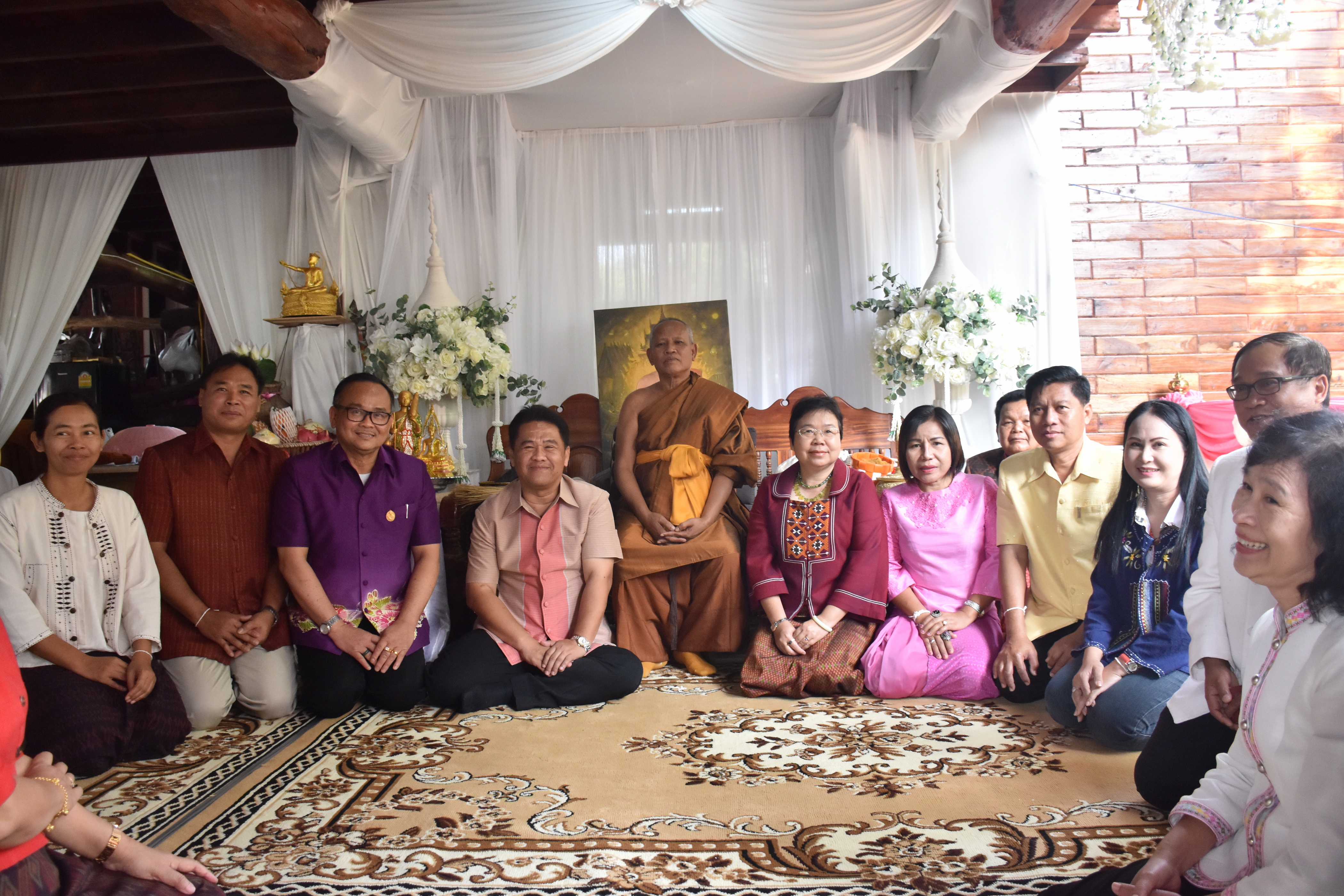 24 มีนาคม 2561 24 มีนาคม 2561 นายสมหวัง พ่วงบางโพ รองอธิบดีกรมการพัฒนาชุมชน ร่วมทำบุญถวายผ้าป่าสมทบทุนสร้างเสาอโศก ณ วัดป่ารัตนพรชัย อำเภอวาปีปทุม และร่วมพิธีห่มผ้าองค์พระบรมธาตุนาดูน อำเภอนาดูน จังหวัดมหาสารคาม