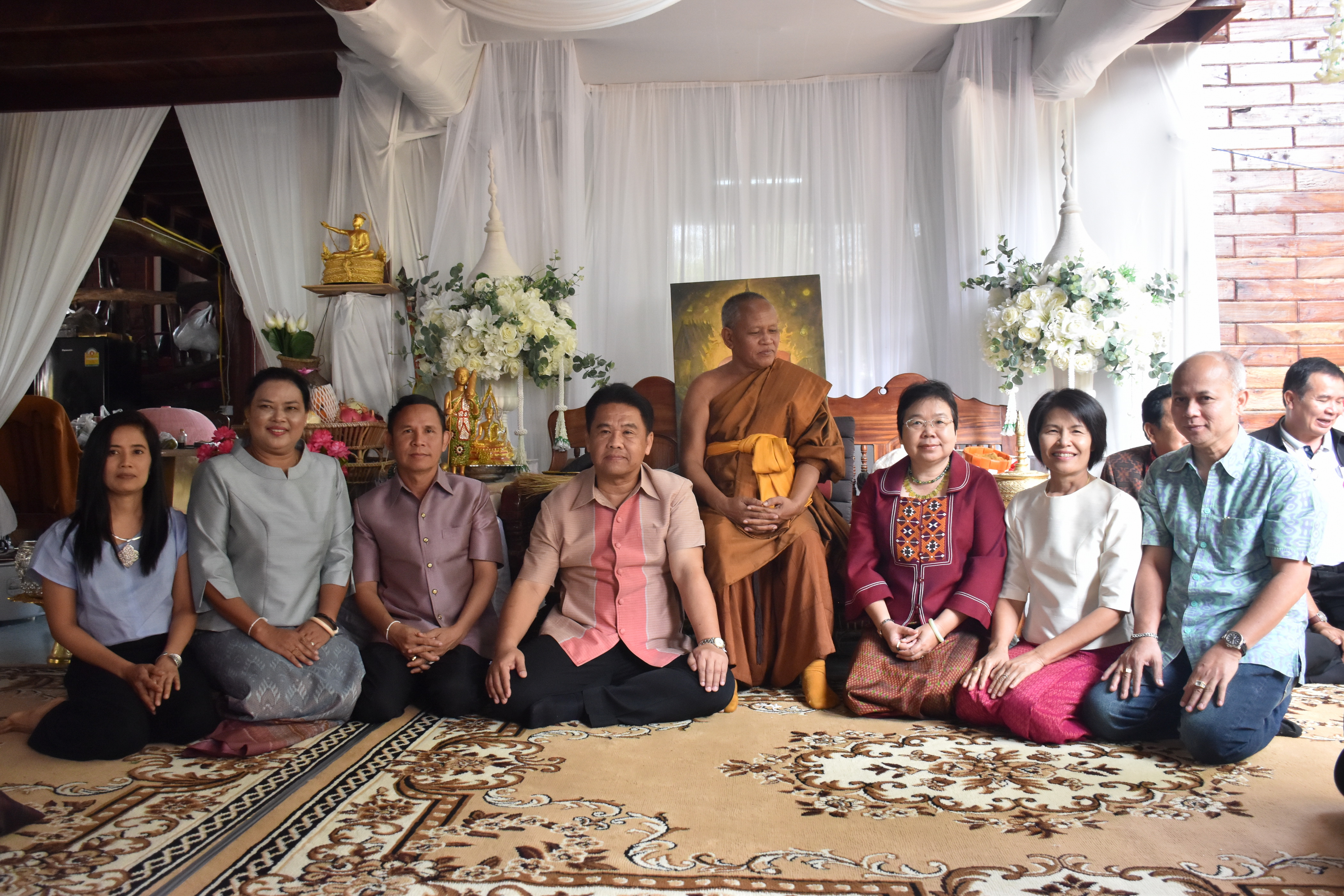24 มีนาคม 2561 24 มีนาคม 2561 นายสมหวัง พ่วงบางโพ รองอธิบดีกรมการพัฒนาชุมชน ร่วมทำบุญถวายผ้าป่าสมทบทุนสร้างเสาอโศก ณ วัดป่ารัตนพรชัย อำเภอวาปีปทุม และร่วมพิธีห่มผ้าองค์พระบรมธาตุนาดูน อำเภอนาดูน จังหวัดมหาสารคาม