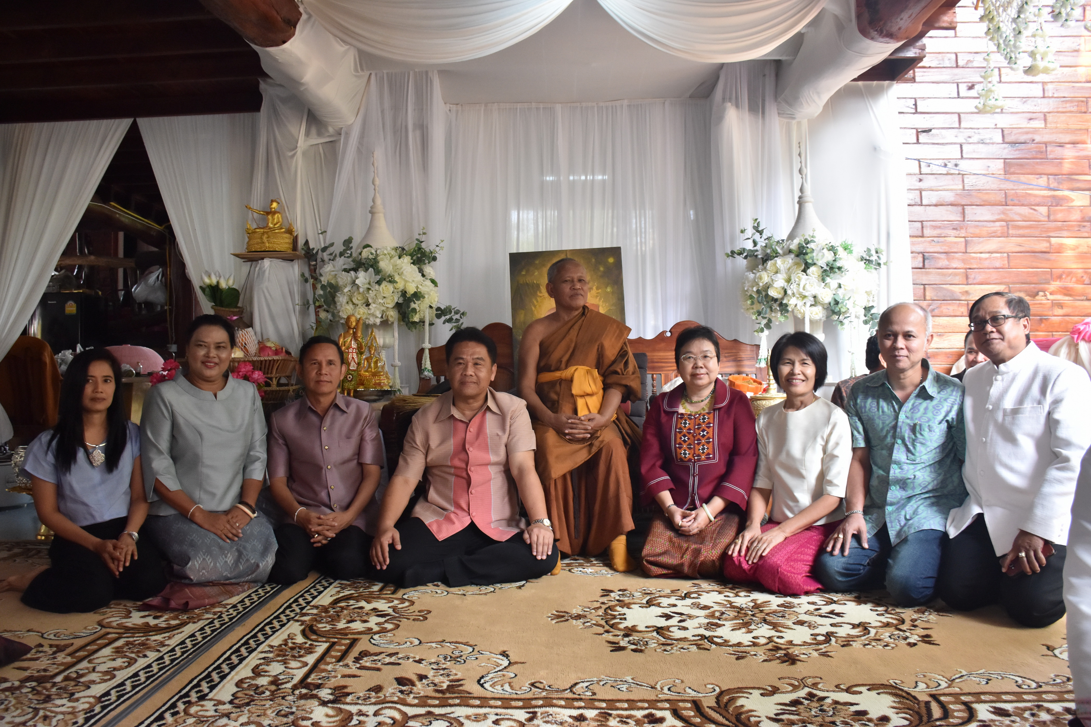 24 มีนาคม 2561 24 มีนาคม 2561 นายสมหวัง พ่วงบางโพ รองอธิบดีกรมการพัฒนาชุมชน ร่วมทำบุญถวายผ้าป่าสมทบทุนสร้างเสาอโศก ณ วัดป่ารัตนพรชัย อำเภอวาปีปทุม และร่วมพิธีห่มผ้าองค์พระบรมธาตุนาดูน อำเภอนาดูน จังหวัดมหาสารคาม