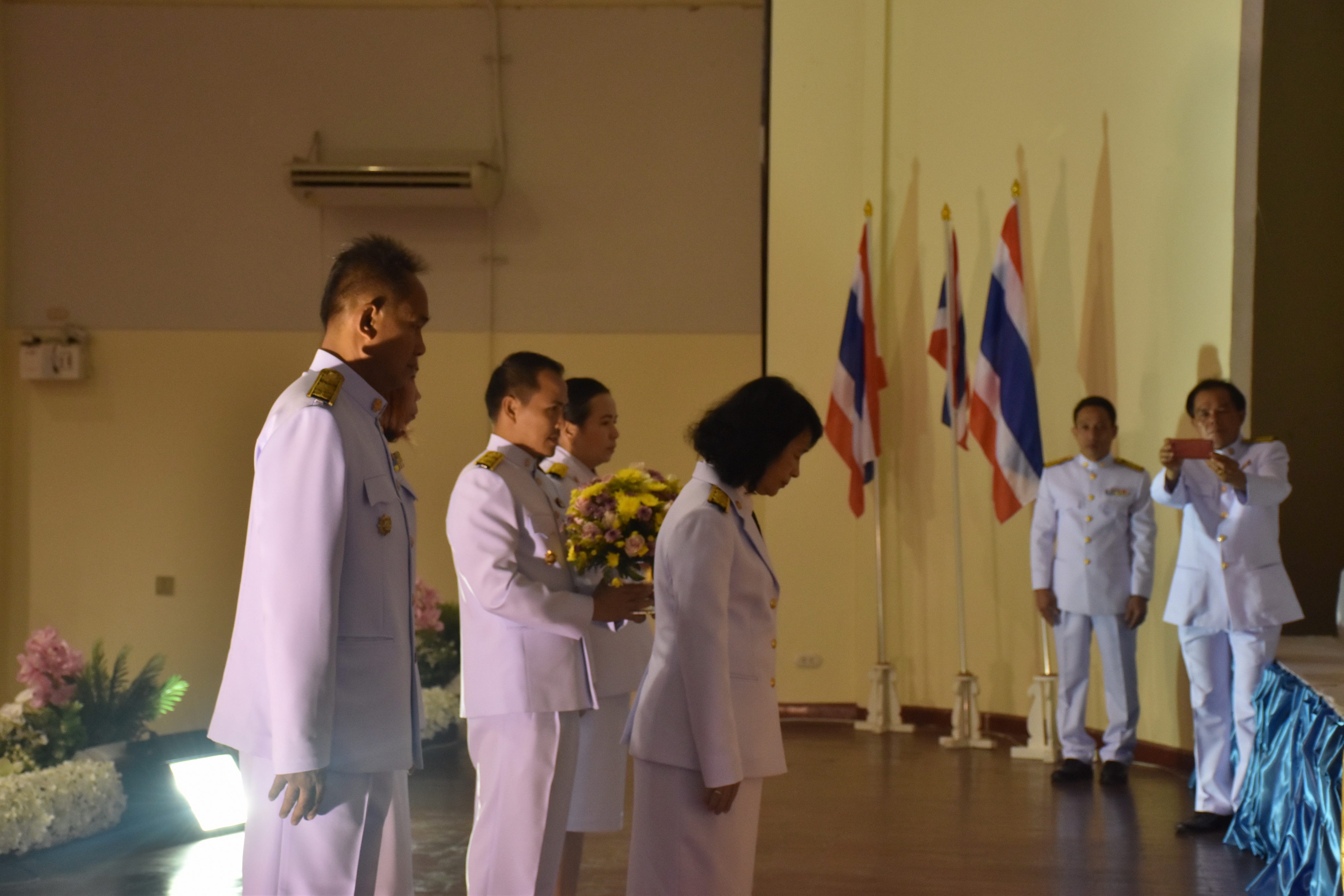 2 มีนาคม 2561 พิธีวางพานพุ่มดอกไม้สดถวายแด่ พระบาทสมเด็จพระปรมินทรมหาภูมิพลอดุลยเดช เนื่องใน “วันพระบิดาแห่งมาตรฐานการช่างไทย” ประจำปี 2561