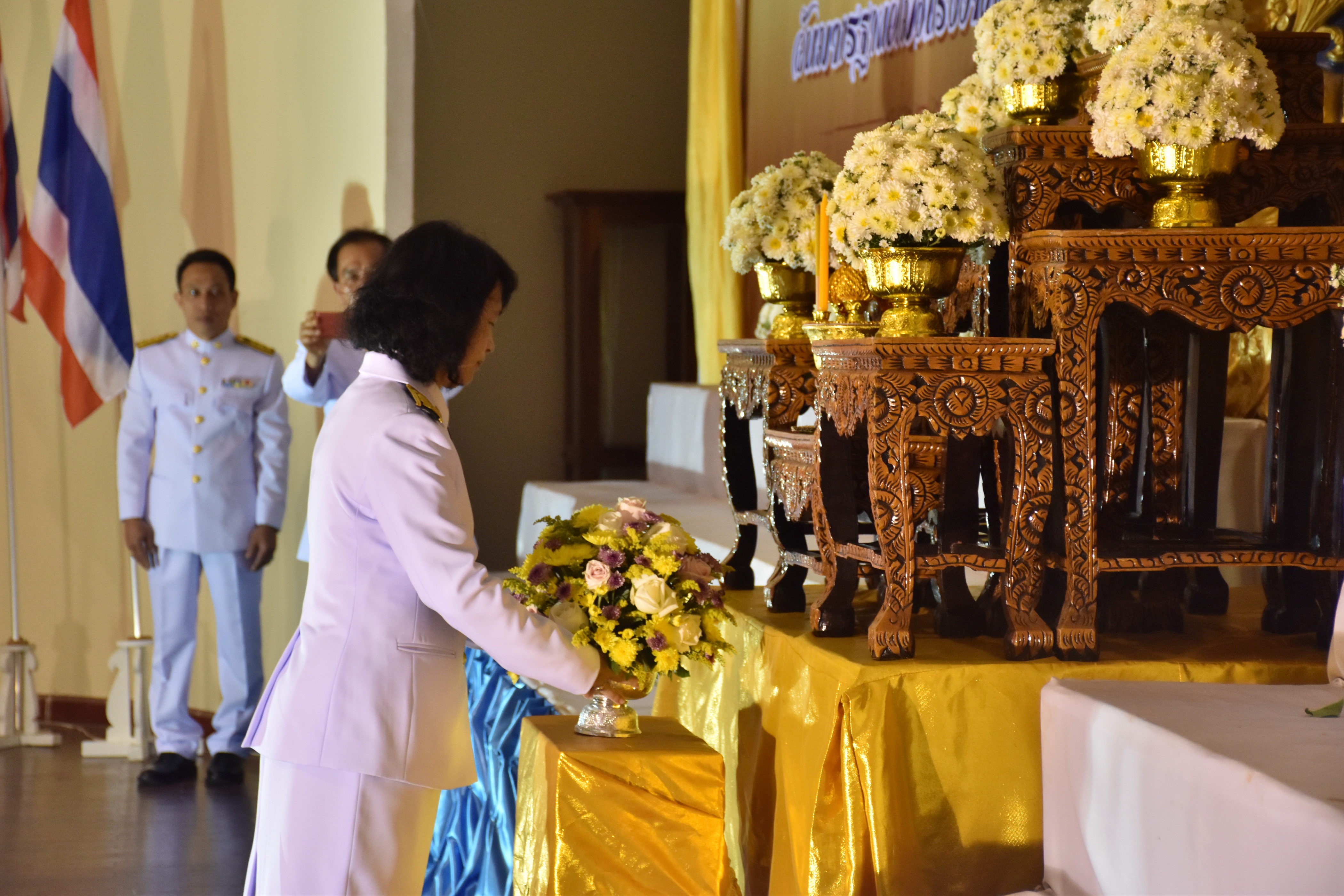 2 มีนาคม 2561 พิธีวางพานพุ่มดอกไม้สดถวายแด่ พระบาทสมเด็จพระปรมินทรมหาภูมิพลอดุลยเดช เนื่องใน “วันพระบิดาแห่งมาตรฐานการช่างไทย” ประจำปี 2561