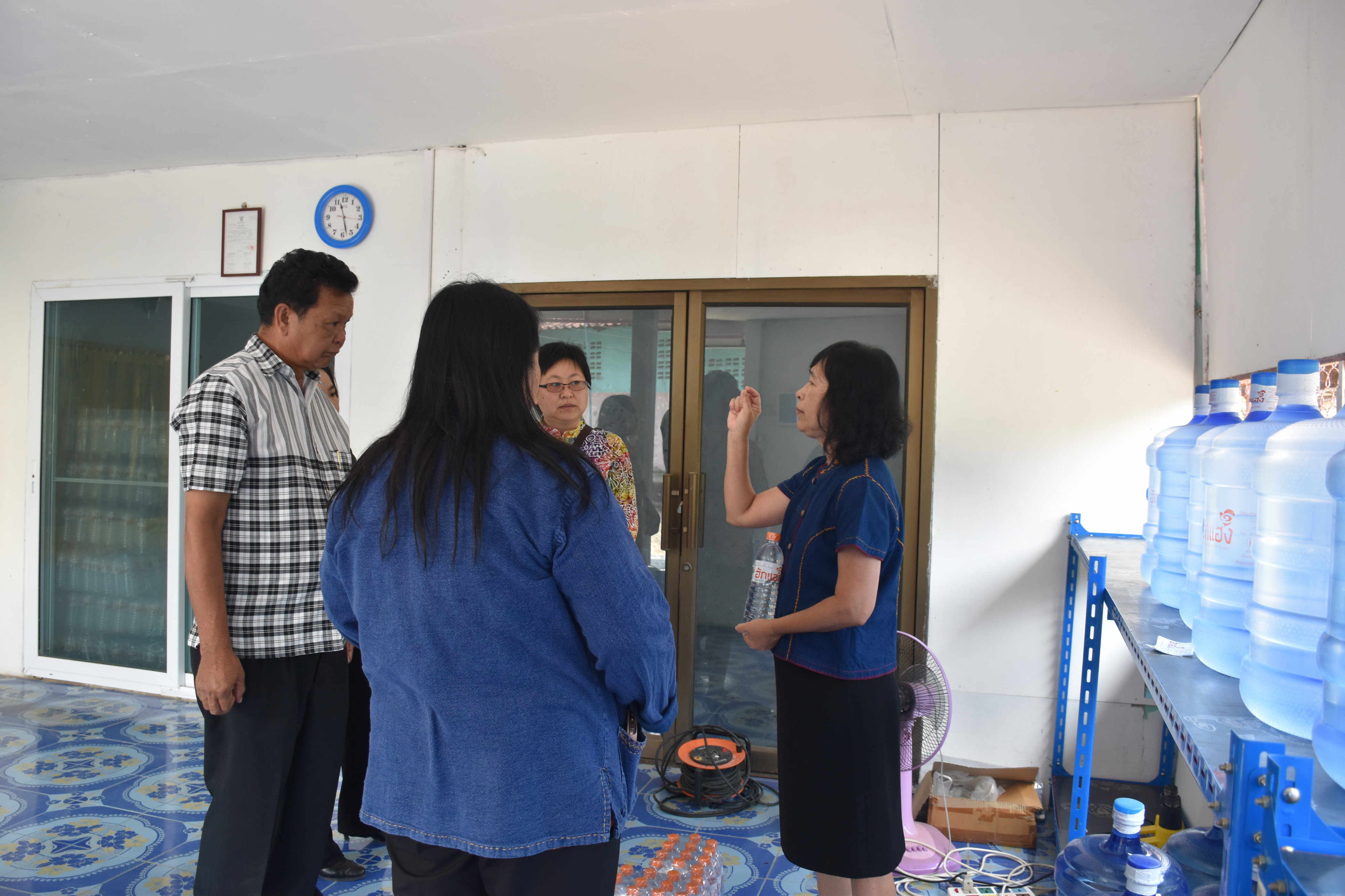 13 มีนาคม 2561 พัฒนาการจังหวัดมหาสารคาม ลงพื้นที่เยี่ยมชมและให้คำแนะนำการดำเนินงาน ศูนย์จัดการกองทุนชุมชน ณ บ้านหินปูน หมู่ที่ 17 ตำบลเขวาใหญ่ อำเภอกันทรวิชัย จังหวัดมหาสารคาม