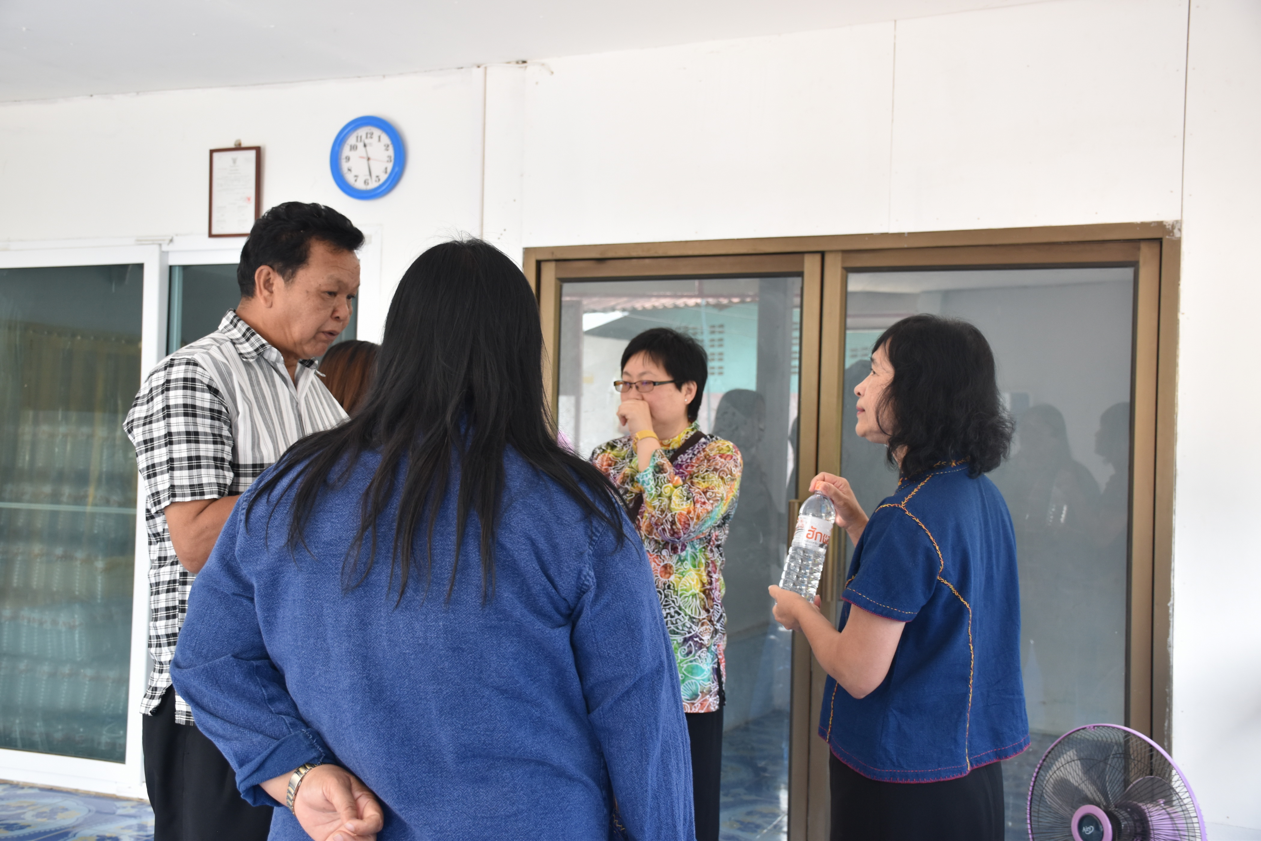 13 มีนาคม 2561 พัฒนาการจังหวัดมหาสารคาม ลงพื้นที่เยี่ยมชมและให้คำแนะนำการดำเนินงาน ศูนย์จัดการกองทุนชุมชน ณ บ้านหินปูน หมู่ที่ 17 ตำบลเขวาใหญ่ อำเภอกันทรวิชัย จังหวัดมหาสารคาม