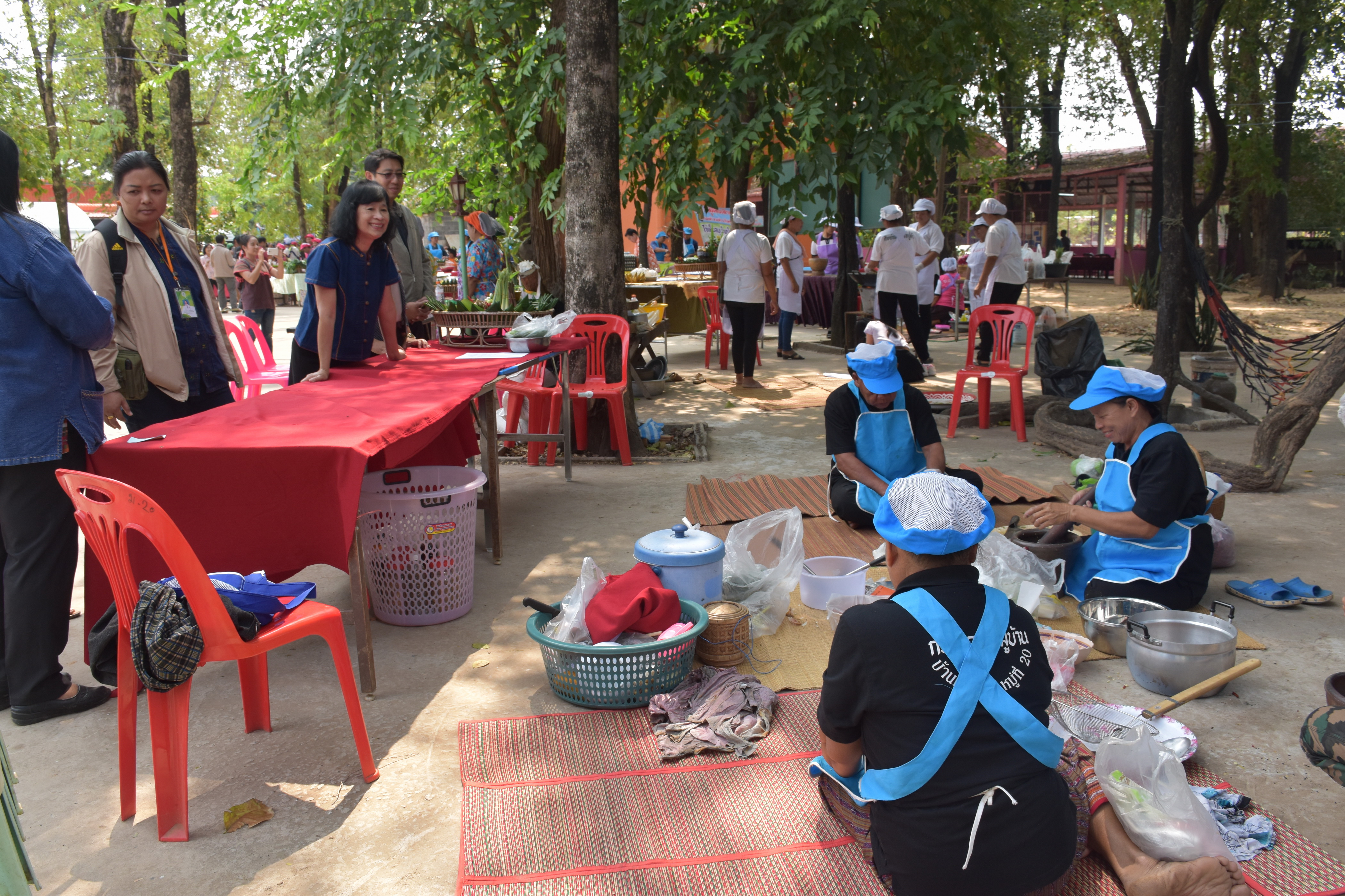13 มีนาคม 2561 งาน “เปิดไหปลาแดกทองคำ” ภายใต้โครงการ 9101 ตามรอยเท้าพ่อภายใต้ร่มพระบารมี ณ ศูนย์เรียนรู้ชุมชนต้นแบบเศรษฐกิจพอเพียง บ้านหินปูน ตำบลเขวาใหญ่ อำเภอกันทรวิชัย จังหวัดมหาสารคาม