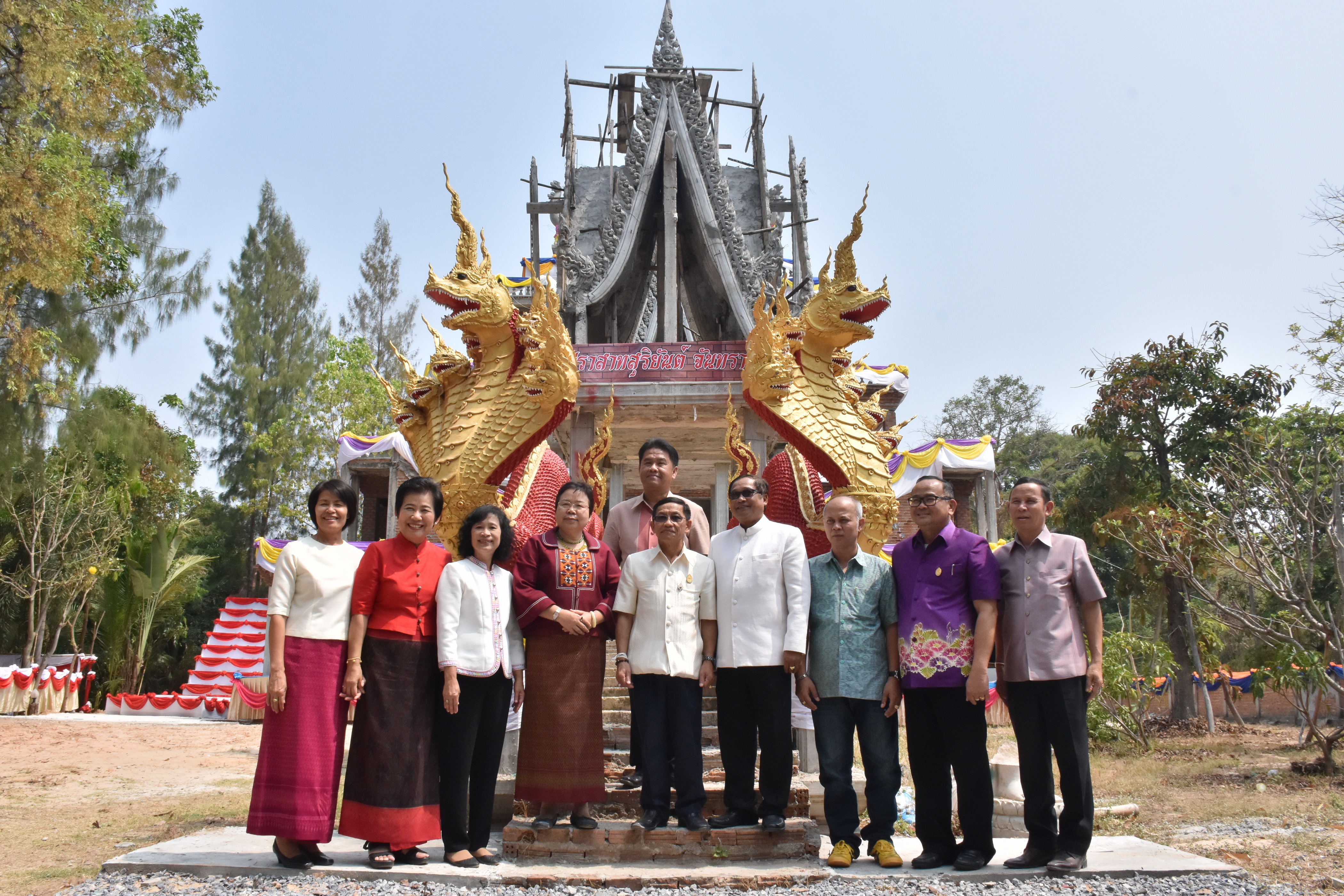 24 มีนาคม 2561 24 มีนาคม 2561 นายสมหวัง พ่วงบางโพ รองอธิบดีกรมการพัฒนาชุมชน ร่วมทำบุญถวายผ้าป่าสมทบทุนสร้างเสาอโศก ณ วัดป่ารัตนพรชัย อำเภอวาปีปทุม และร่วมพิธีห่มผ้าองค์พระบรมธาตุนาดูน อำเภอนาดูน จังหวัดมหาสารคาม