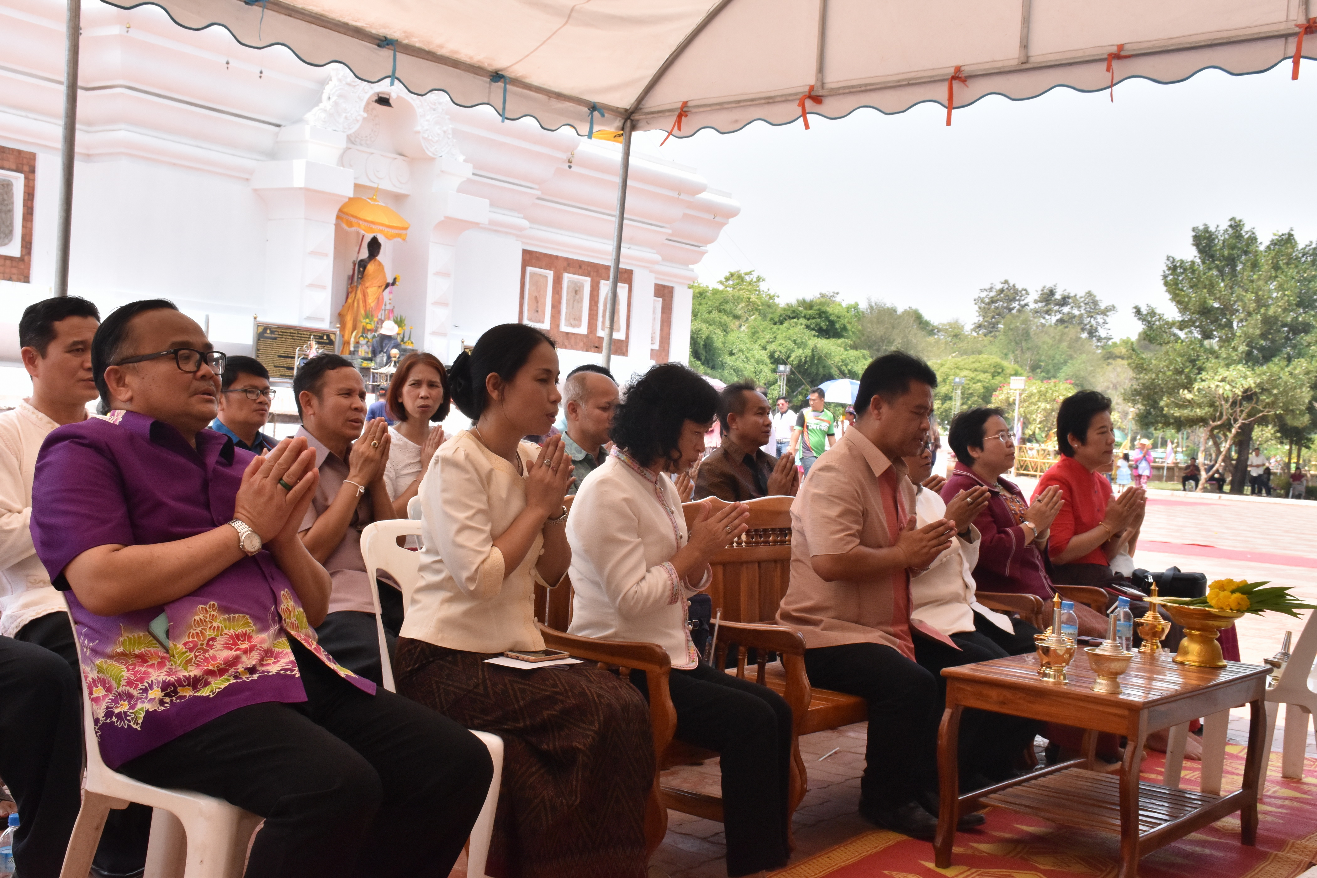 24 มีนาคม 2561 24 มีนาคม 2561 นายสมหวัง พ่วงบางโพ รองอธิบดีกรมการพัฒนาชุมชน ร่วมทำบุญถวายผ้าป่าสมทบทุนสร้างเสาอโศก ณ วัดป่ารัตนพรชัย อำเภอวาปีปทุม และร่วมพิธีห่มผ้าองค์พระบรมธาตุนาดูน อำเภอนาดูน จังหวัดมหาสารคาม