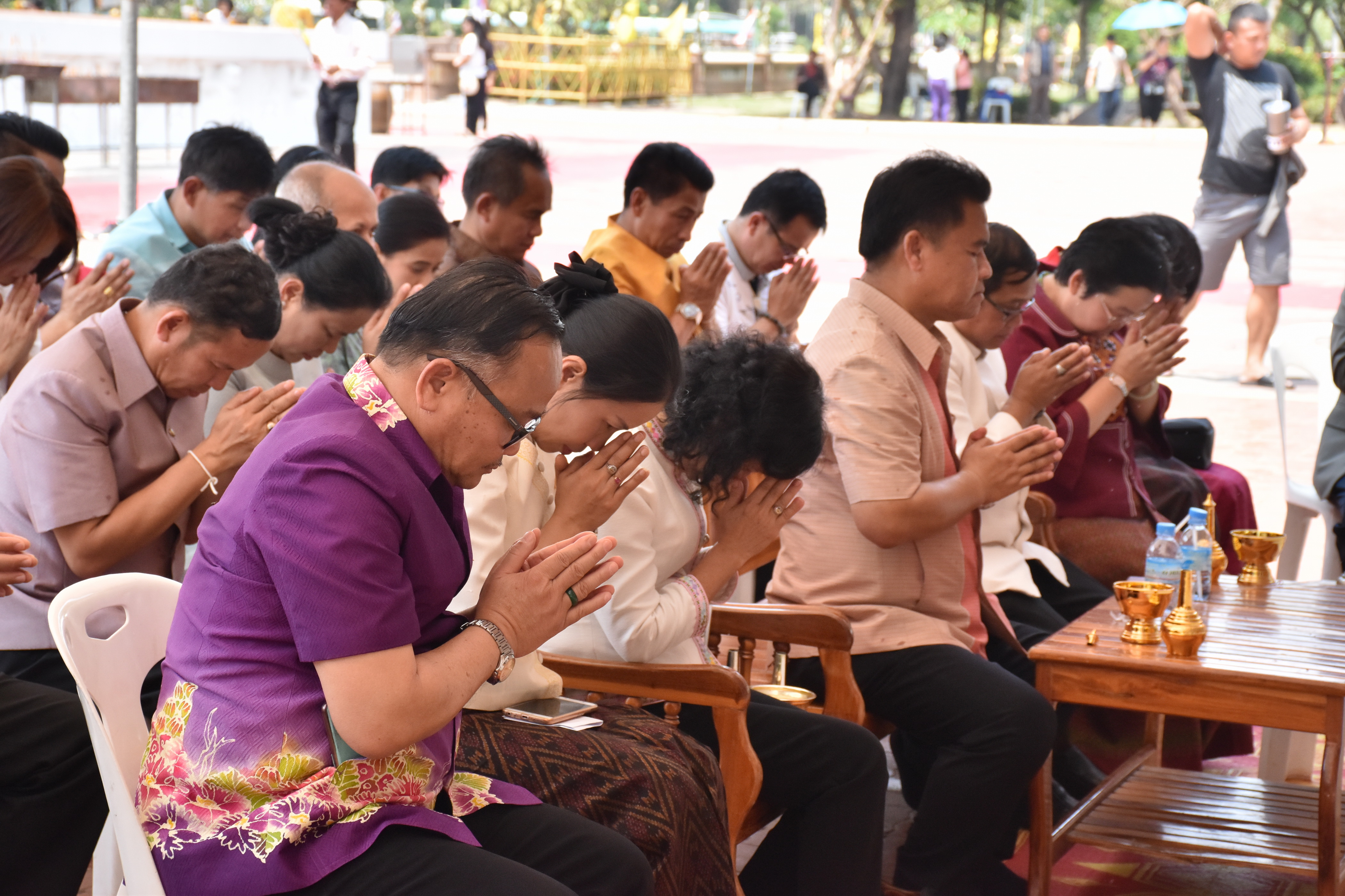 24 มีนาคม 2561 24 มีนาคม 2561 นายสมหวัง พ่วงบางโพ รองอธิบดีกรมการพัฒนาชุมชน ร่วมทำบุญถวายผ้าป่าสมทบทุนสร้างเสาอโศก ณ วัดป่ารัตนพรชัย อำเภอวาปีปทุม และร่วมพิธีห่มผ้าองค์พระบรมธาตุนาดูน อำเภอนาดูน จังหวัดมหาสารคาม