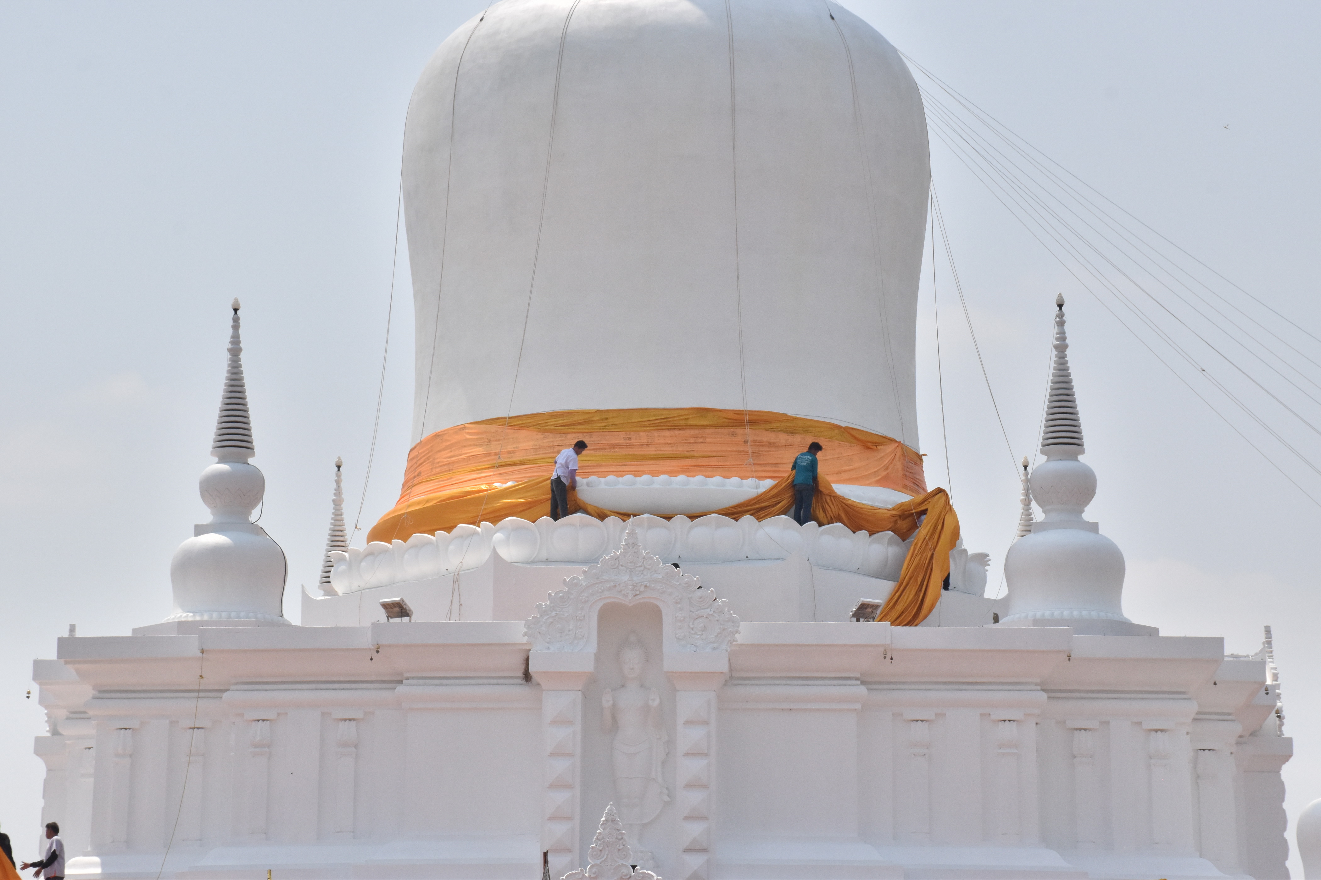 24 มีนาคม 2561 24 มีนาคม 2561 นายสมหวัง พ่วงบางโพ รองอธิบดีกรมการพัฒนาชุมชน ร่วมทำบุญถวายผ้าป่าสมทบทุนสร้างเสาอโศก ณ วัดป่ารัตนพรชัย อำเภอวาปีปทุม และร่วมพิธีห่มผ้าองค์พระบรมธาตุนาดูน อำเภอนาดูน จังหวัดมหาสารคาม