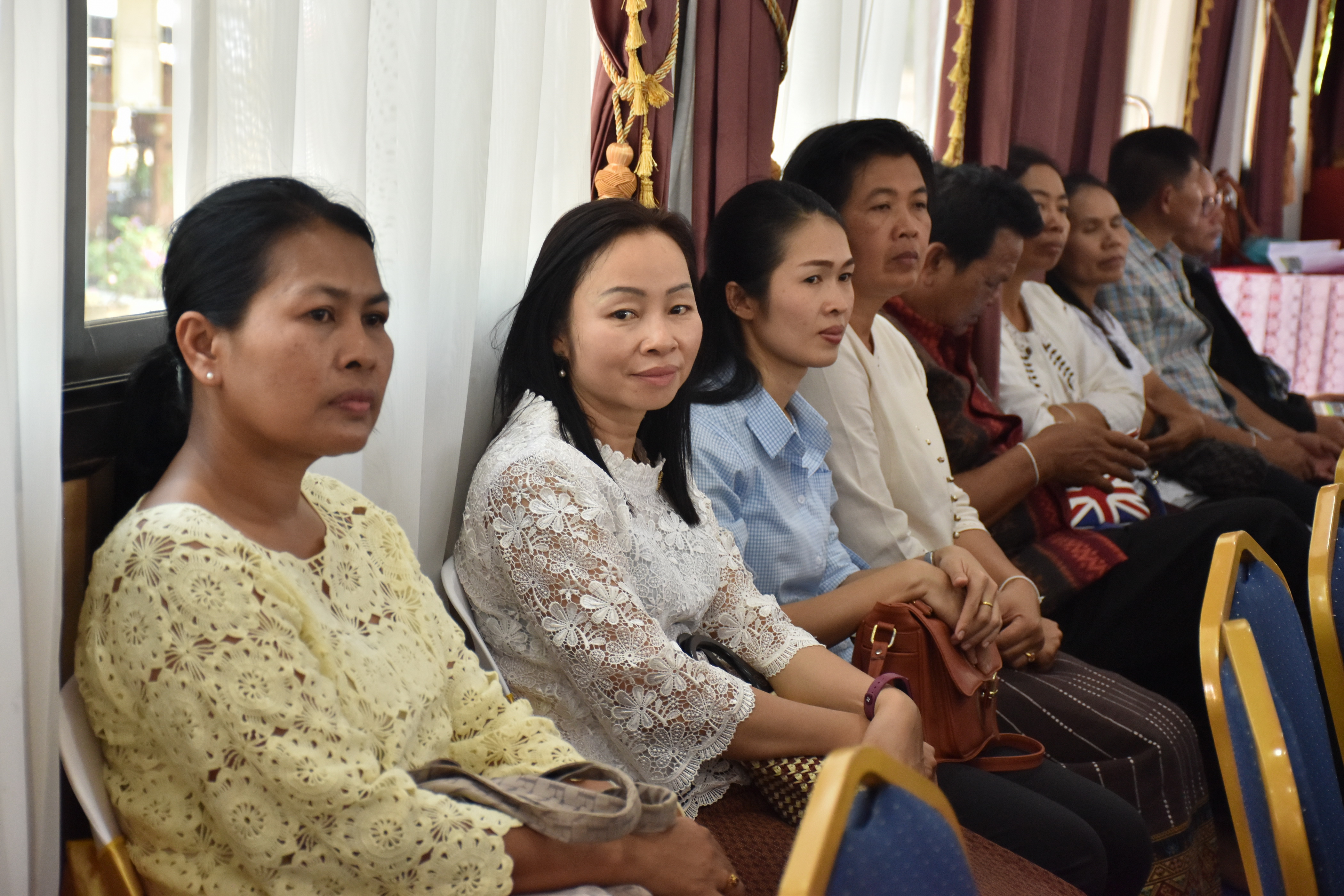 24 มีนาคม 2561 นายสมหวัง พ่วงบางโพ รองอธิบดีกรมการพัฒนาชุมชน ติดตามและให้คำแนะนำการดำเนินงานโครงการชุมชนท่องเที่ยว OTOP นวัตวิถี และเยี่ยมชมตลาดประชารัฐพันปีจำปาศรีนครคนไทยยิ้มได้ อำเภอนาดูน จังหวัดมหาสารคาม