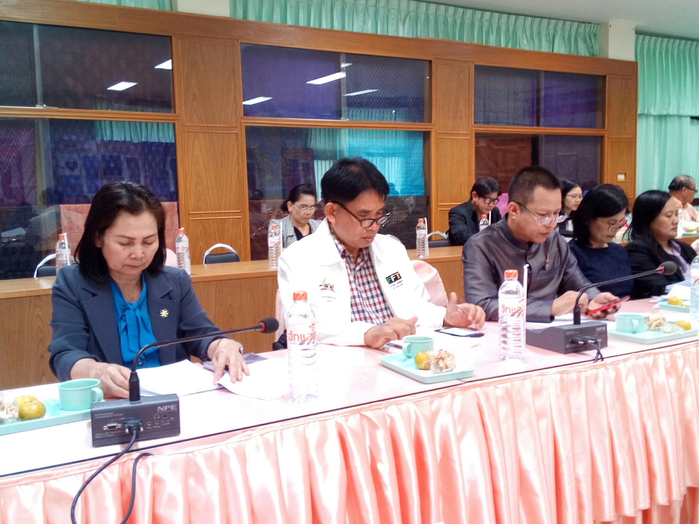 28 มีนาคม 2561 การประชุมคณะทำงานขับเคลื่อนนโยบายสานพลังประชารัฐจังหวัดมหาสารคาม (คณะทำงานกลุ่มแผนงานเพิ่มขีดความสามารถและกลุ่มแผนงานพัฒนาคน D1 D4 D5 E1 E2 E4 และ E5) ครั้งที่ 1/2561