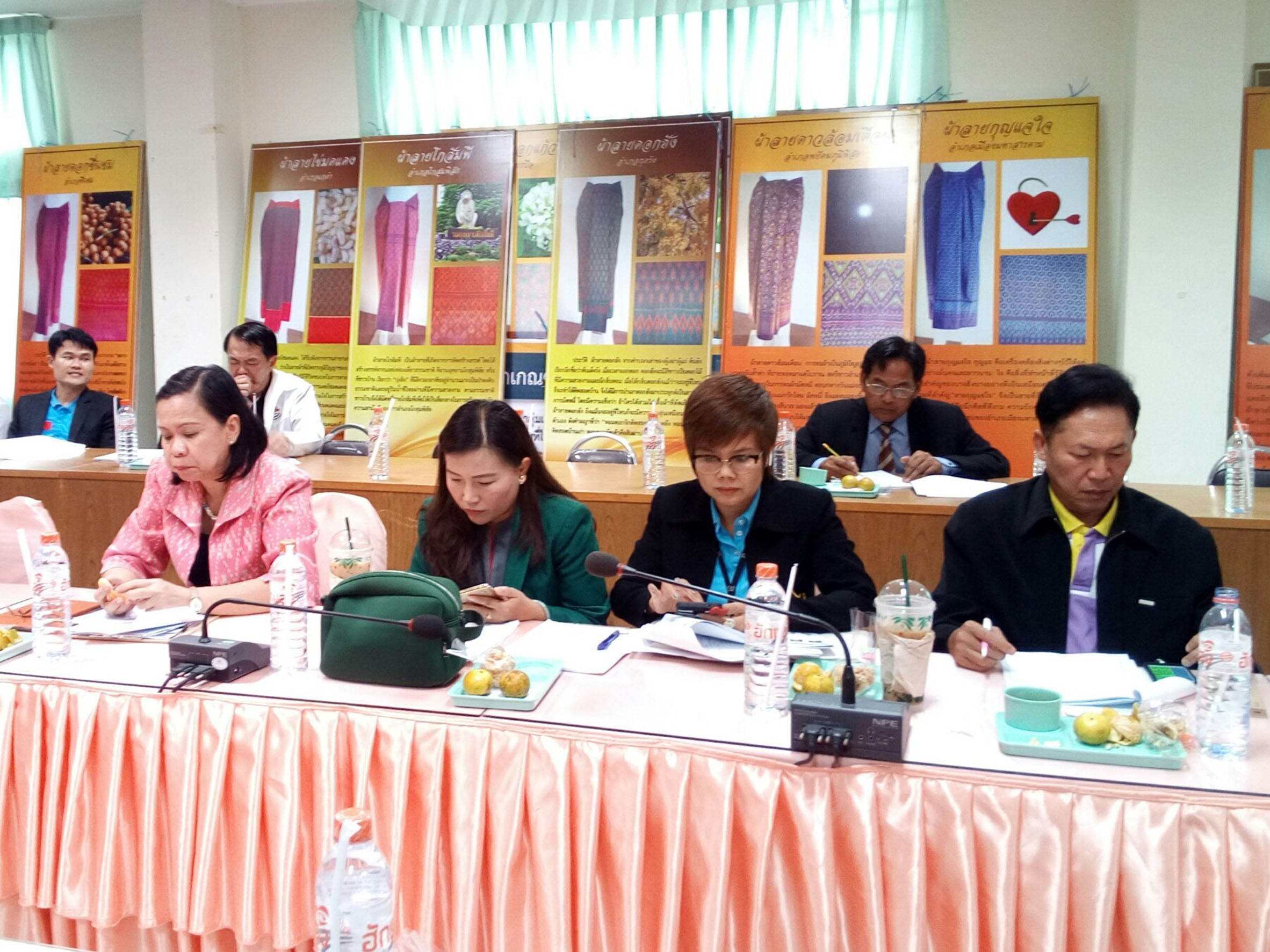 28 มีนาคม 2561 การประชุมคณะทำงานขับเคลื่อนนโยบายสานพลังประชารัฐจังหวัดมหาสารคาม (คณะทำงานกลุ่มแผนงานเพิ่มขีดความสามารถและกลุ่มแผนงานพัฒนาคน D1 D4 D5 E1 E2 E4 และ E5) ครั้งที่ 1/2561