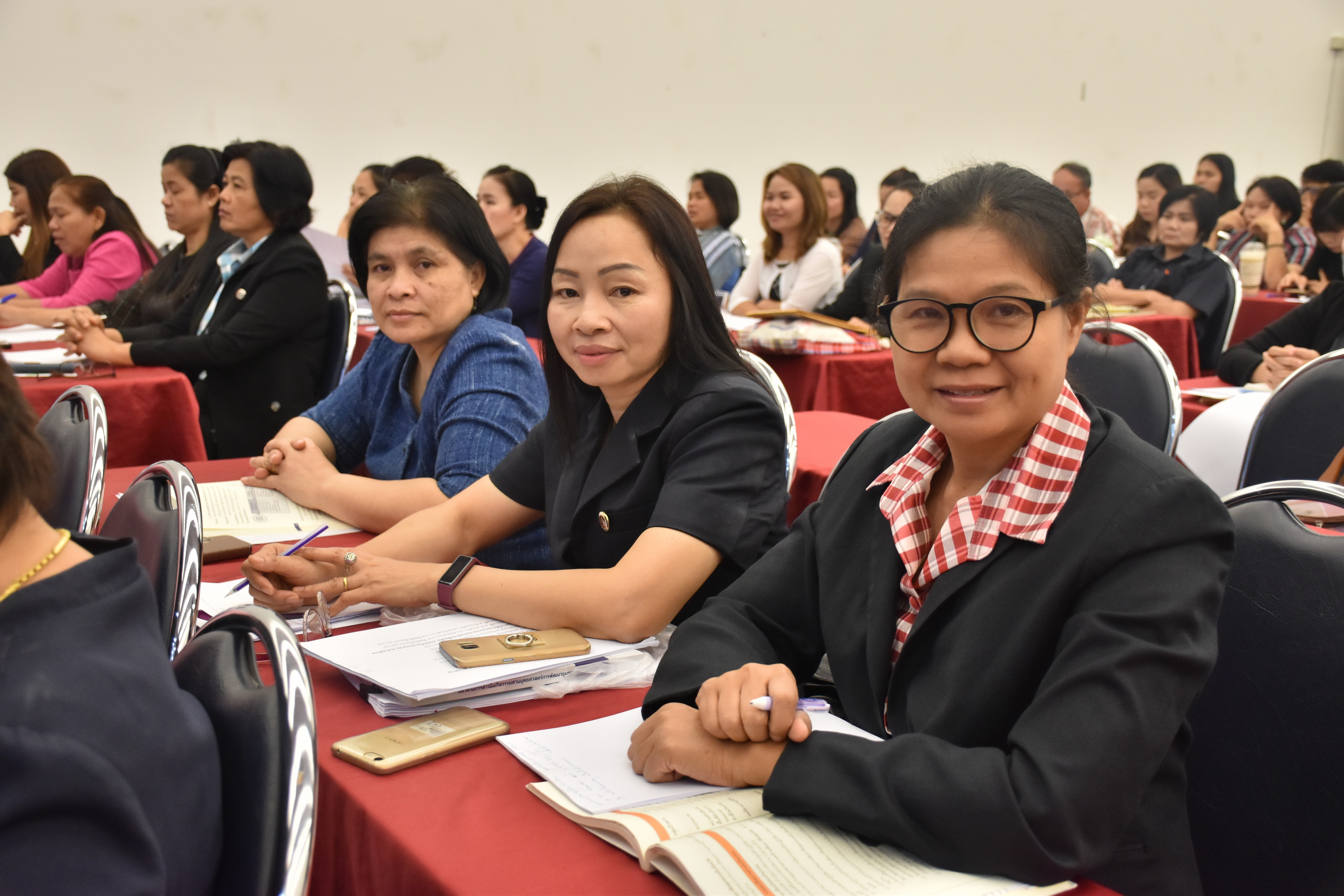 4 เมษายน 2561 โครงการประชุมปฏิบัติการเสริมสมรรถะเจ้าหน้าที่พัฒนาชุมชน ประจำปีงบประมาณ พ.ศ.2561