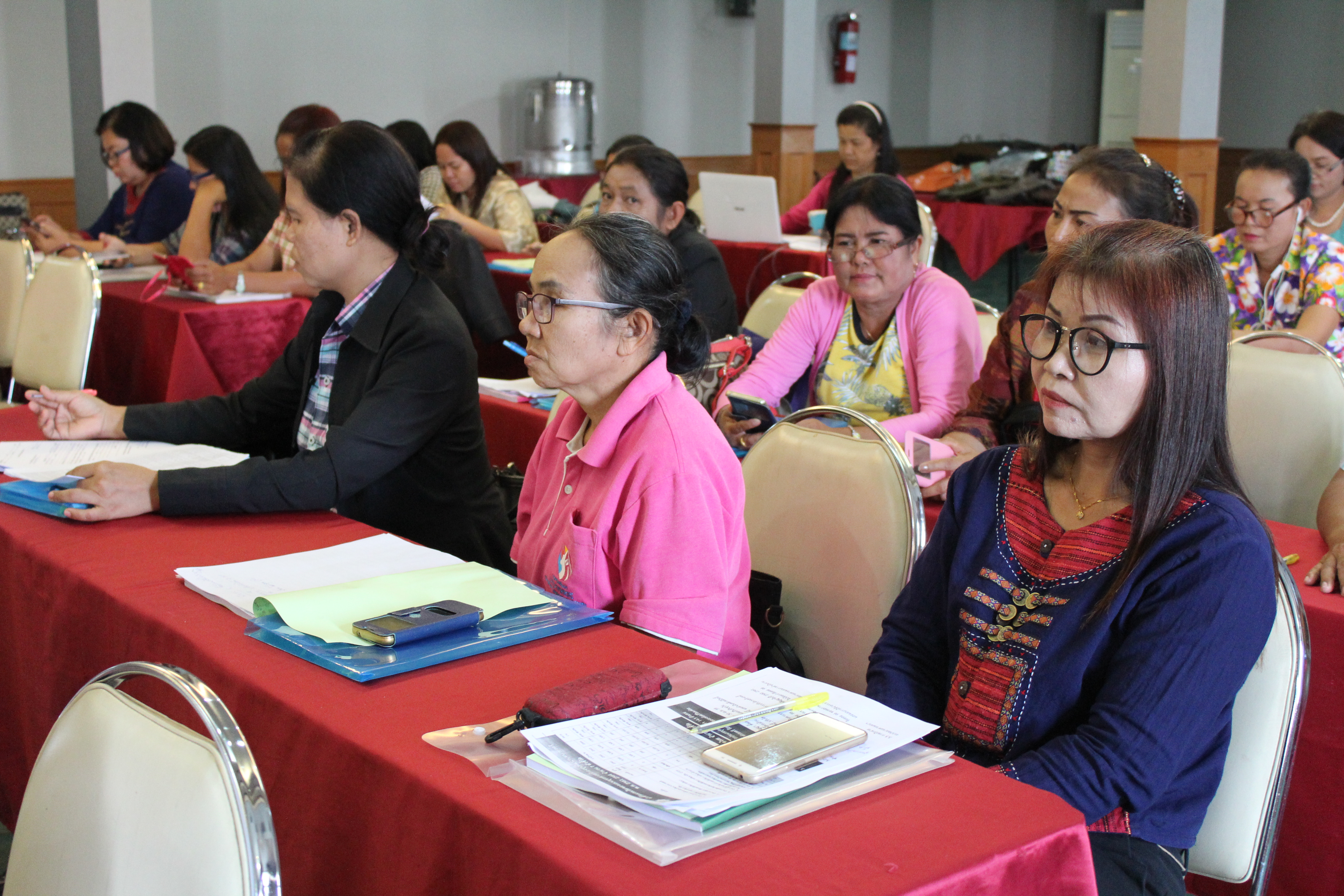 20 เมษายน 2561 โครงการฝึกอบรมการประเมินผลทุนหมุนเวียนกองทุนพัฒนาบทบาทสตรี ณ โรงแรมวสุ อำเภอเมืองมหาสารคาม จังหวัดมหาสารคาม