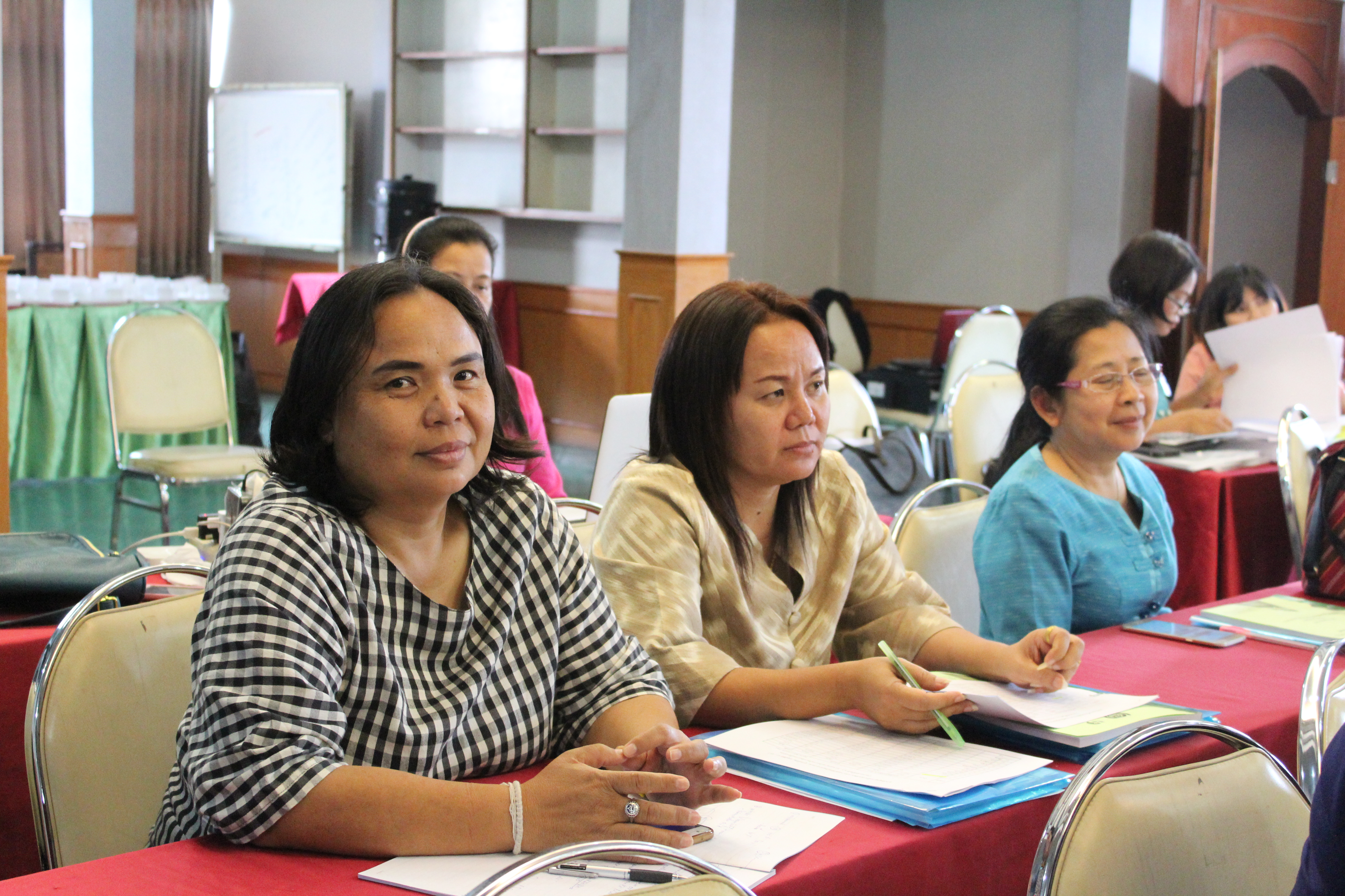 20 เมษายน 2561 โครงการฝึกอบรมการประเมินผลทุนหมุนเวียนกองทุนพัฒนาบทบาทสตรี ณ โรงแรมวสุ อำเภอเมืองมหาสารคาม จังหวัดมหาสารคาม