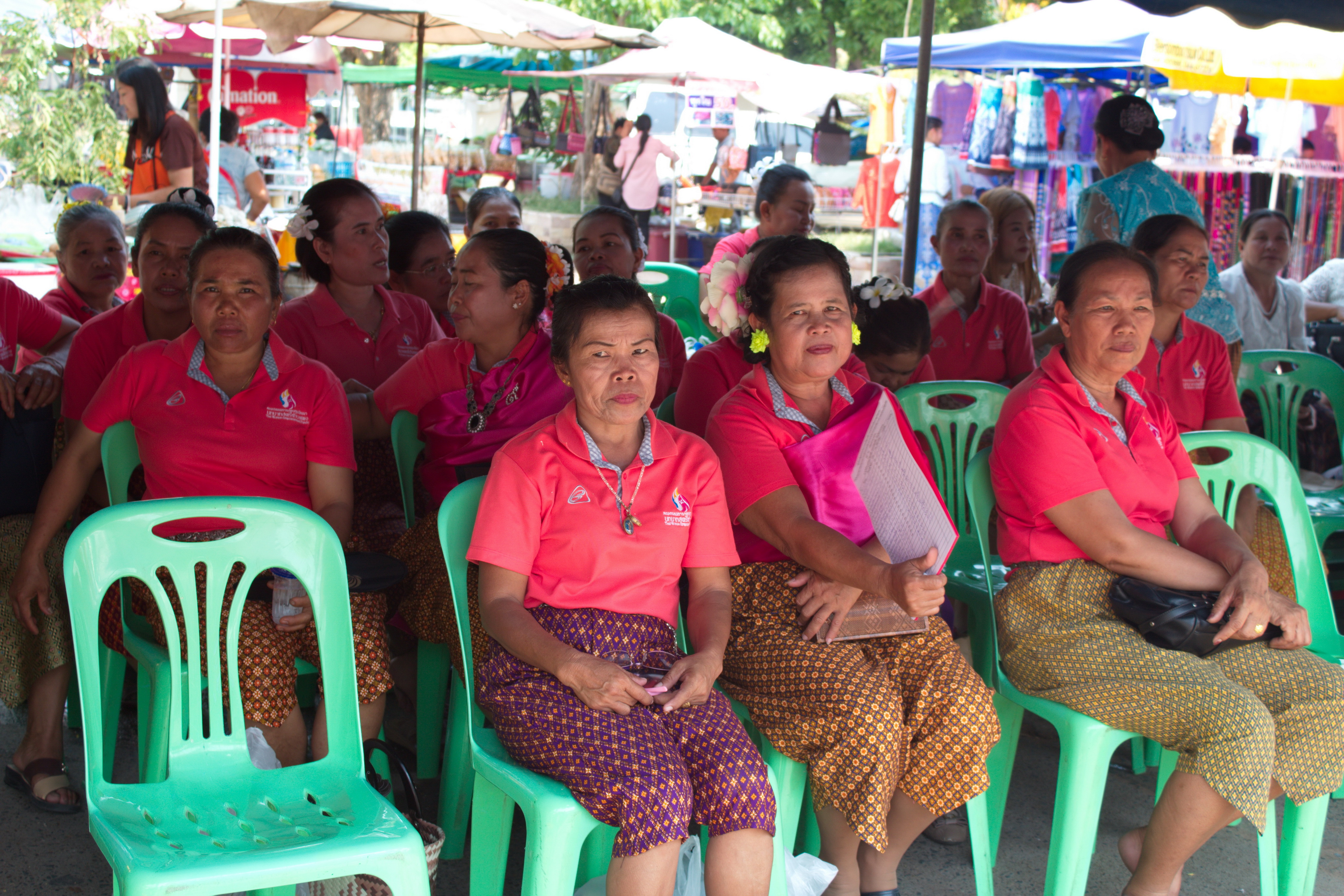 24 เมษายน 2561 พิธีเปิดงาน “สตรีโกสุมพิสัยรวมพลังขับเคลื่อนเศรษฐกิจชุมชน” ณ ที่ว่าการอำเภอโกสุมพิสัย จังหวัดมหาสารคาม