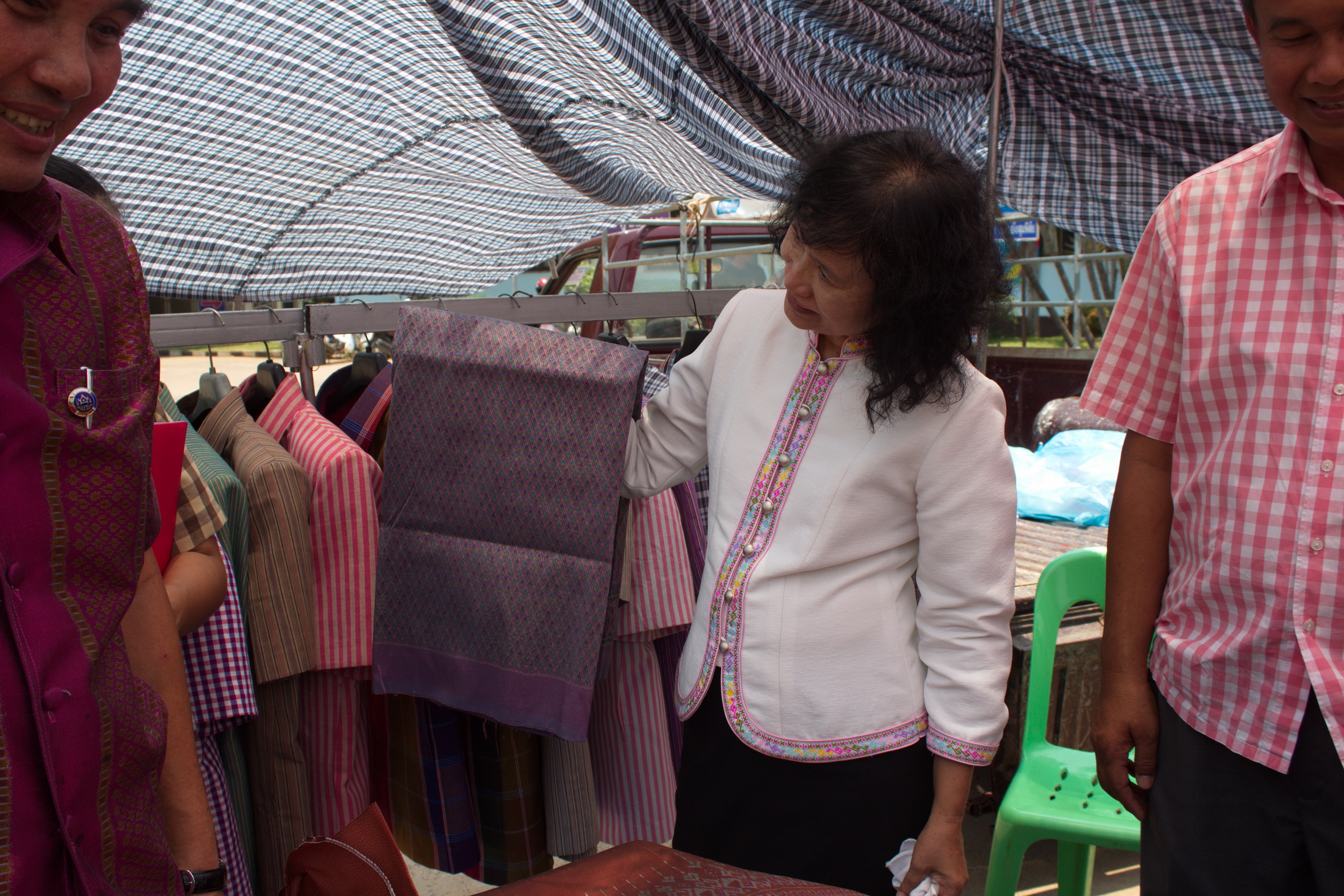 24 เมษายน 2561 พิธีเปิดงาน “สตรีโกสุมพิสัยรวมพลังขับเคลื่อนเศรษฐกิจชุมชน” ณ ที่ว่าการอำเภอโกสุมพิสัย จังหวัดมหาสารคาม