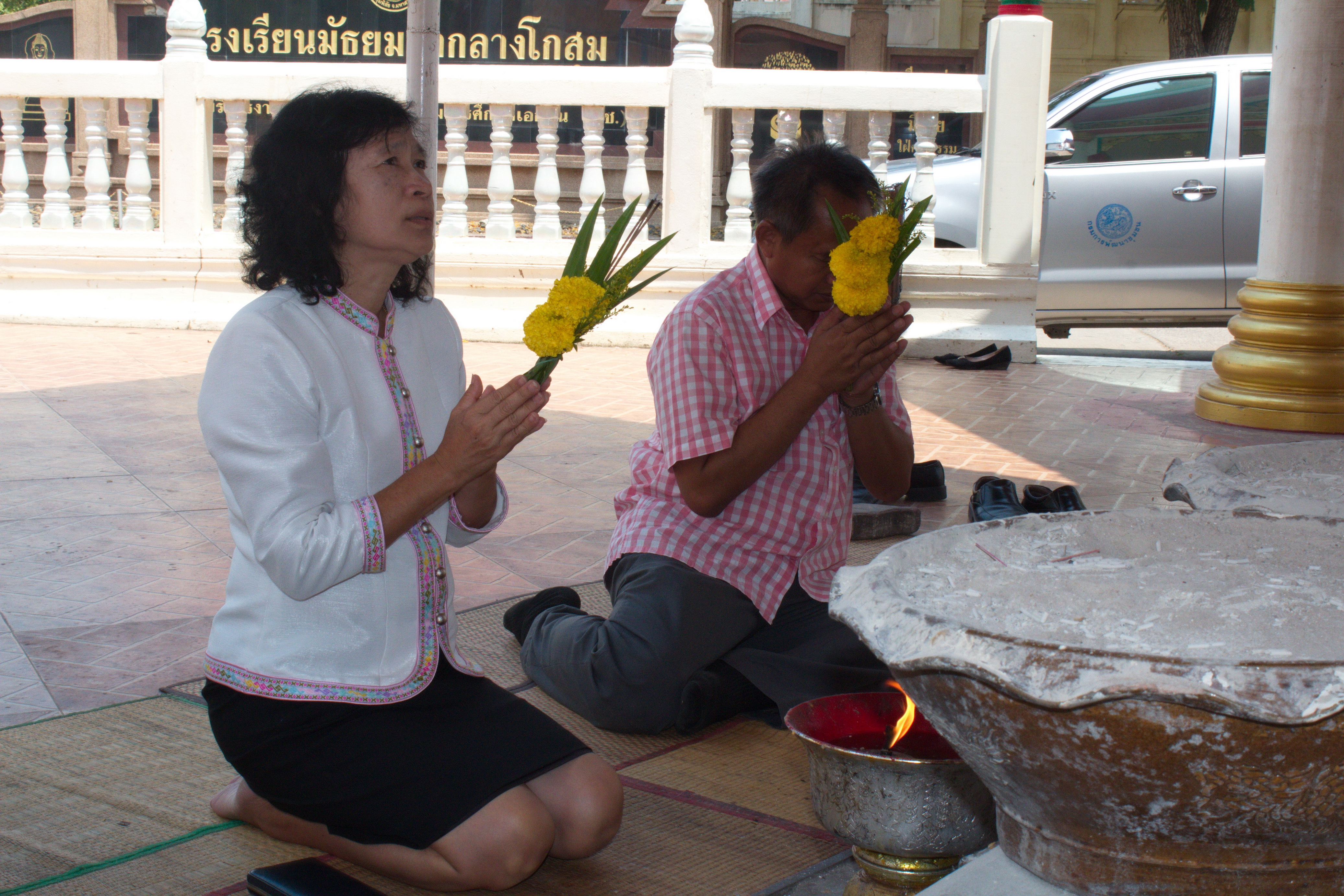 24 เมษายน 2561 พิธีเปิดงาน “สตรีโกสุมพิสัยรวมพลังขับเคลื่อนเศรษฐกิจชุมชน” ณ ที่ว่าการอำเภอโกสุมพิสัย จังหวัดมหาสารคาม