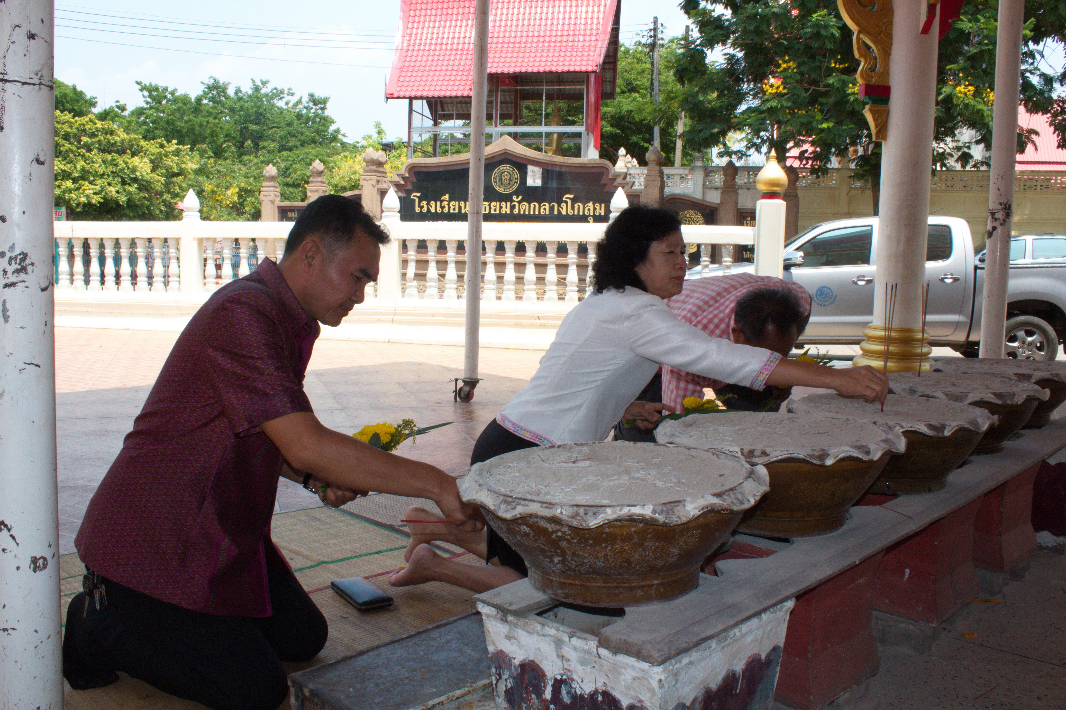 24 เมษายน 2561 พิธีเปิดงาน “สตรีโกสุมพิสัยรวมพลังขับเคลื่อนเศรษฐกิจชุมชน” ณ ที่ว่าการอำเภอโกสุมพิสัย จังหวัดมหาสารคาม