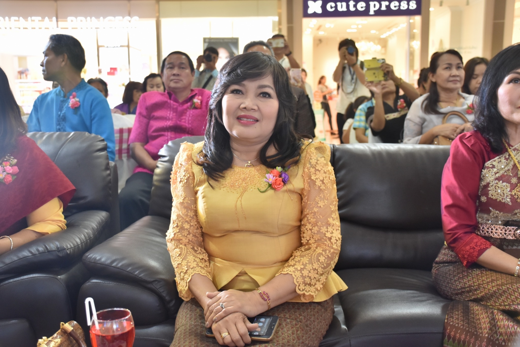 27 เมษายน 2561 งาน “มหาสารคาม สานศิลป์ ถิ่นแพรไหม” มหกรรมแสดงแฟชั่นและจำหน่ายผ้าไหม งานจำหน่ายสินค้า OTOP จังหวัดมหาสารคาม ณ ลานโปรโมชั่น ชั้น 1 ศูนย์การค้าเซ็นทรัลพลาซา จังหวัดอุดรธานี