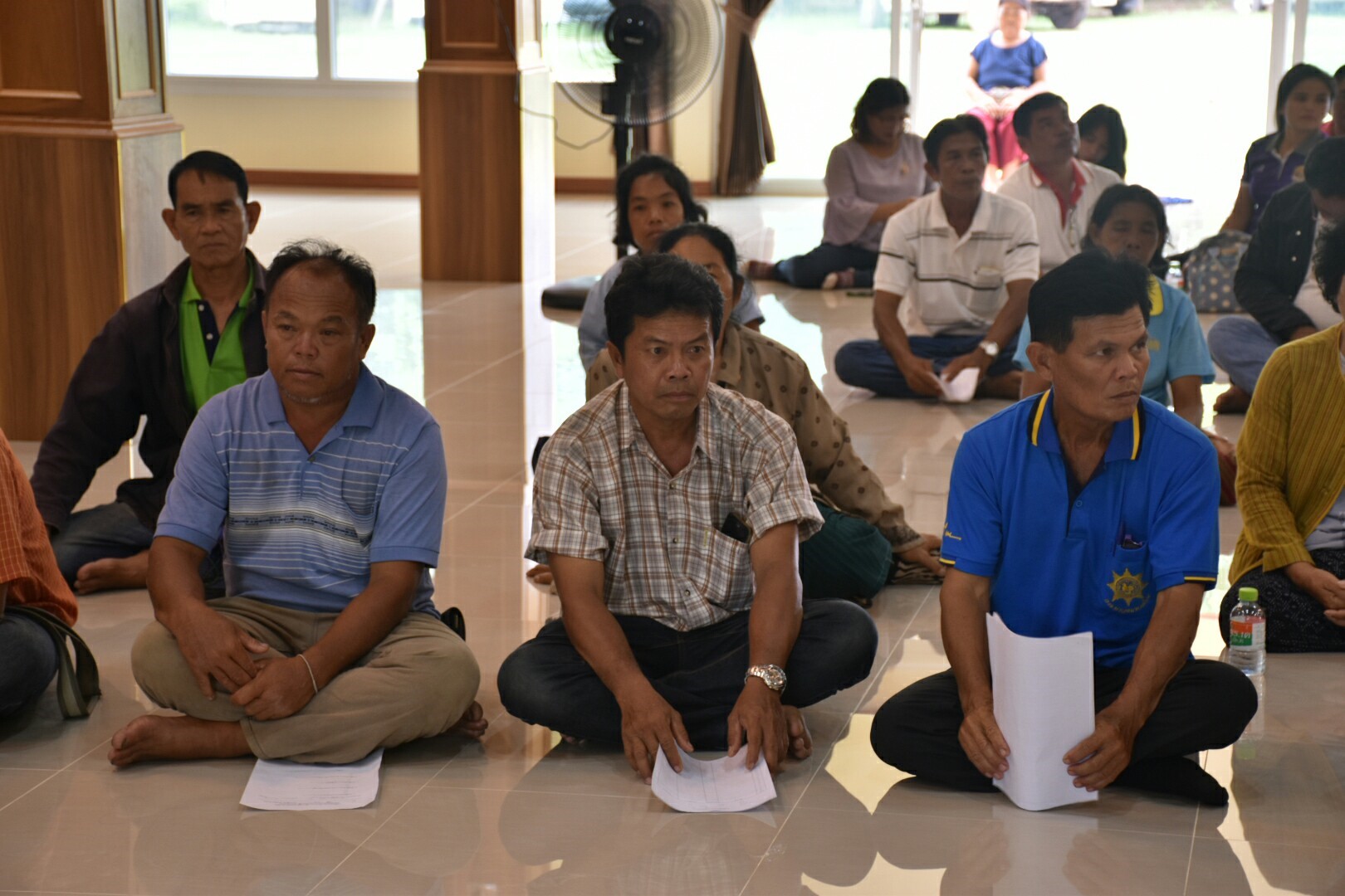 24 พฤษภาคม 2561 ผู้ตรวจราชการกระทรวงมหาดไทย ลงพื้นที่ติดตามการดำเนินงานการขับเคลื่อนการพัฒนาประเทศตามโครงการไทยนิยม ยั่งยืน เวทีที่ 4 ณ วัดโพธิ์หนองบุญชู หมู่ 17 บ้านหนองบุญชู ตำบลกู่ทอง อำเภอเชียงยืน จังหวัดมหาสารคาม