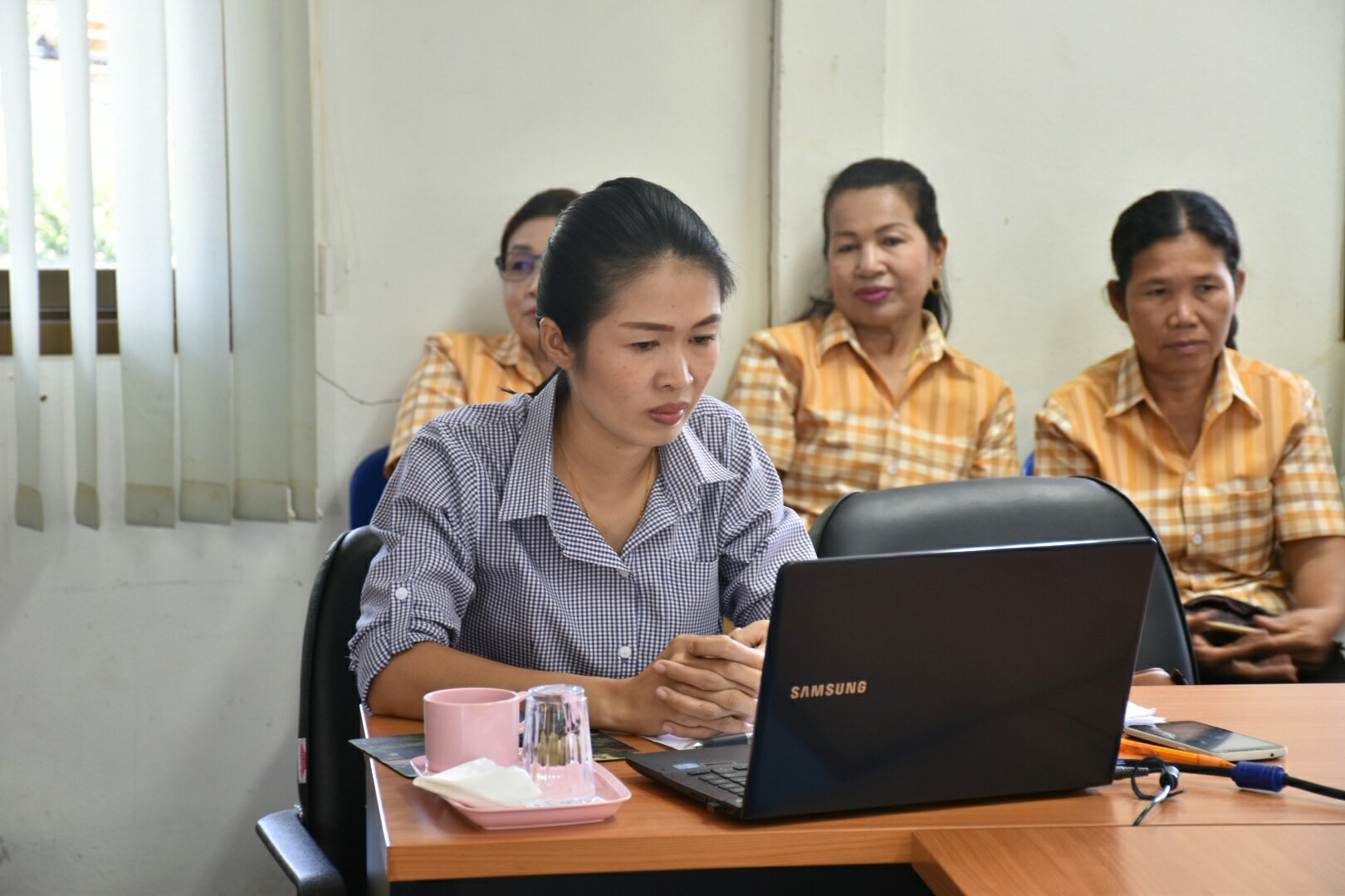 25 พฤษภาคม 2561 การตรวจเยี่ยมการดำเนินงานสารสนเทศตำบลต้นแบบเพื่อการพัฒนาคุณภาพชีวิต ตำบลหนองทุ่ม อ.วาปีปทุม และหมู่บ้านสารสนเทศต้นแบบเพื่อการพัฒนาคุณภาพชีวิต บ้านหนองเผือก หมู่ที่ 3 ตำบลหนองทุ่ม อำเภอวาปีปทุม