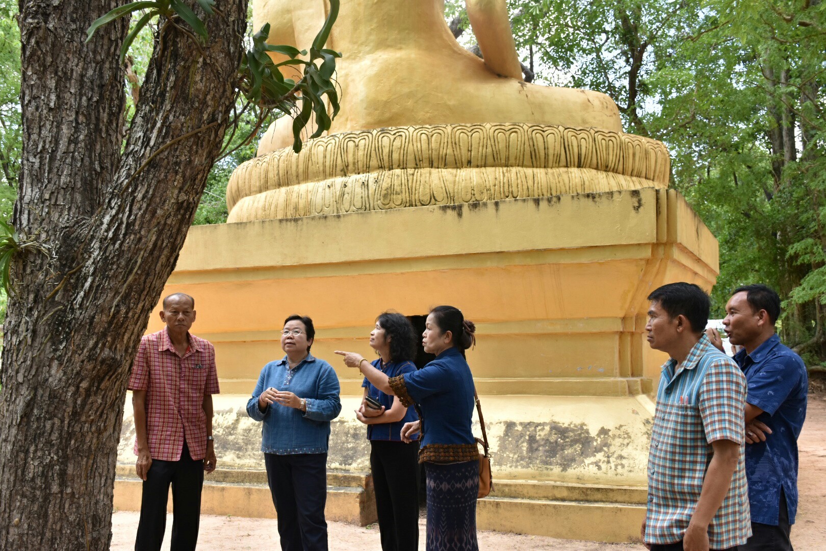 25 พฤษภาคม 2561 การตรวจเยี่ยมการดำเนินงานสารสนเทศตำบลต้นแบบเพื่อการพัฒนาคุณภาพชีวิต ตำบลหนองทุ่ม อ.วาปีปทุม และหมู่บ้านสารสนเทศต้นแบบเพื่อการพัฒนาคุณภาพชีวิต บ้านหนองเผือก หมู่ที่ 3 ตำบลหนองทุ่ม อำเภอวาปีปทุม