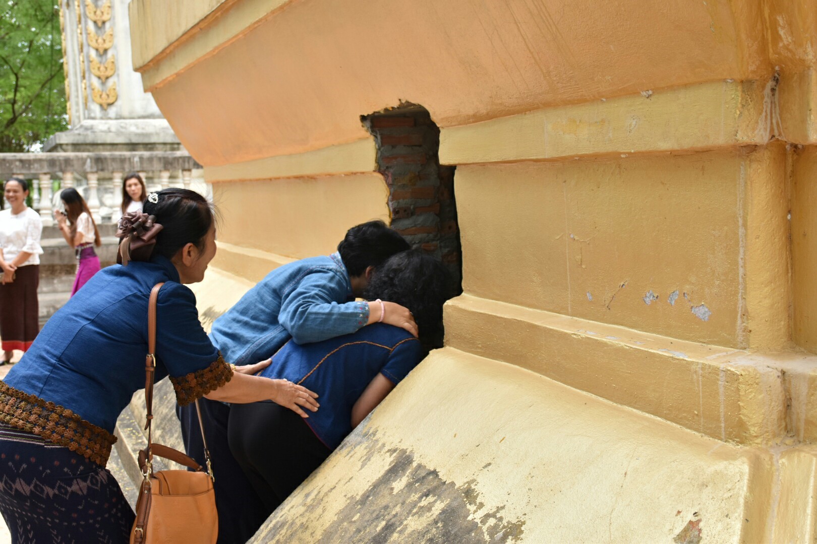 25 พฤษภาคม 2561 การตรวจเยี่ยมการดำเนินงานสารสนเทศตำบลต้นแบบเพื่อการพัฒนาคุณภาพชีวิต ตำบลหนองทุ่ม อ.วาปีปทุม และหมู่บ้านสารสนเทศต้นแบบเพื่อการพัฒนาคุณภาพชีวิต บ้านหนองเผือก หมู่ที่ 3 ตำบลหนองทุ่ม อำเภอวาปีปทุม
