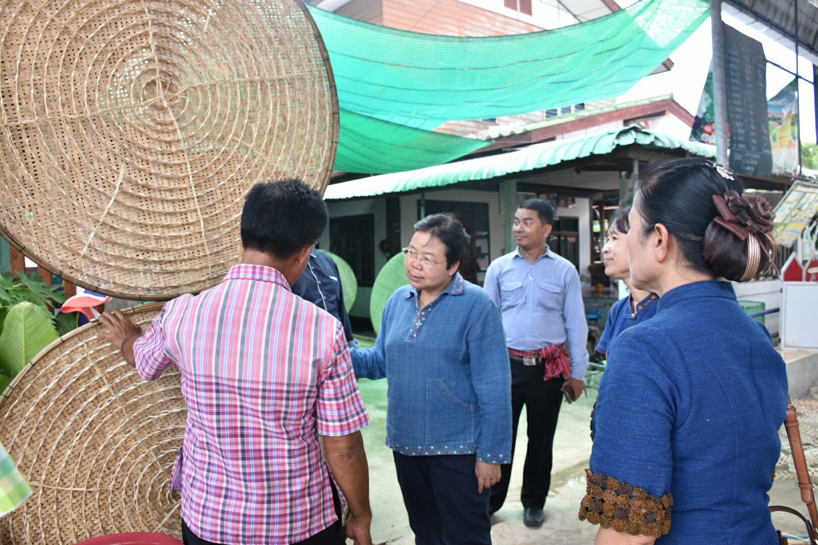 25 พฤษภาคม 2561 การตรวจเยี่ยมการดำเนินงานสารสนเทศตำบลต้นแบบเพื่อการพัฒนาคุณภาพชีวิต ตำบลหนองทุ่ม อ.วาปีปทุม และหมู่บ้านสารสนเทศต้นแบบเพื่อการพัฒนาคุณภาพชีวิต บ้านหนองเผือก หมู่ที่ 3 ตำบลหนองทุ่ม อำเภอวาปีปทุม