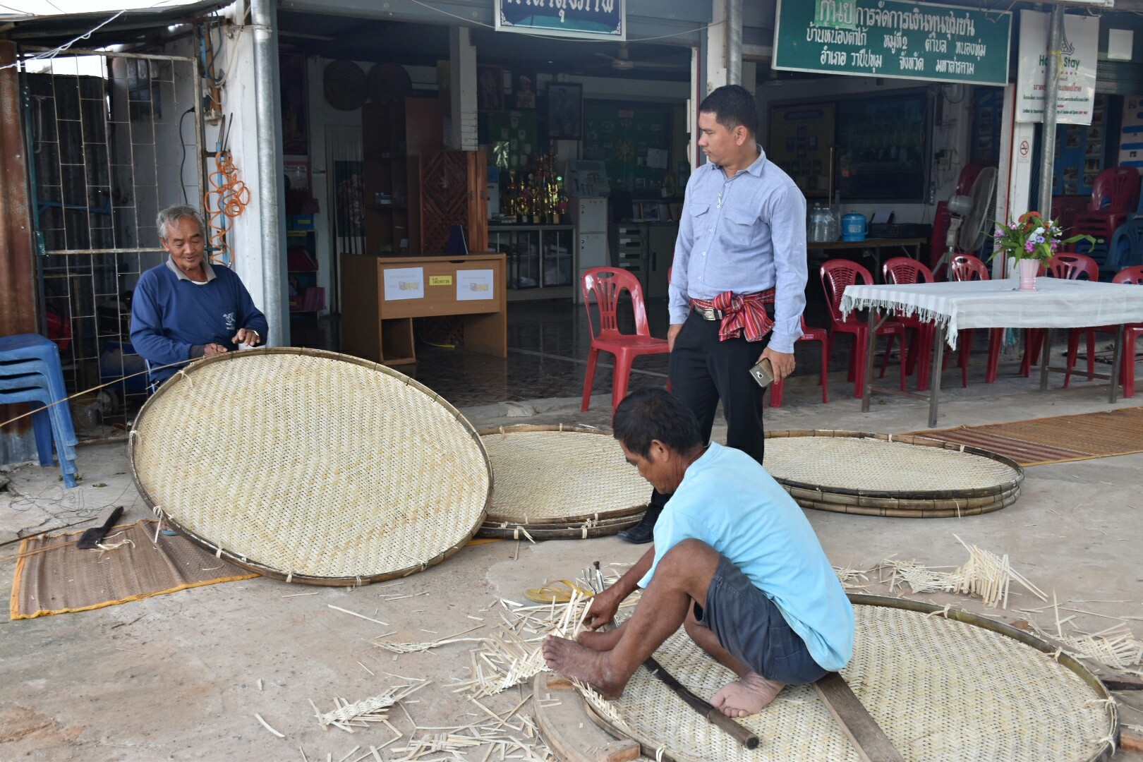 25 พฤษภาคม 2561 การตรวจเยี่ยมการดำเนินงานสารสนเทศตำบลต้นแบบเพื่อการพัฒนาคุณภาพชีวิต ตำบลหนองทุ่ม อ.วาปีปทุม และหมู่บ้านสารสนเทศต้นแบบเพื่อการพัฒนาคุณภาพชีวิต บ้านหนองเผือก หมู่ที่ 3 ตำบลหนองทุ่ม อำเภอวาปีปทุม