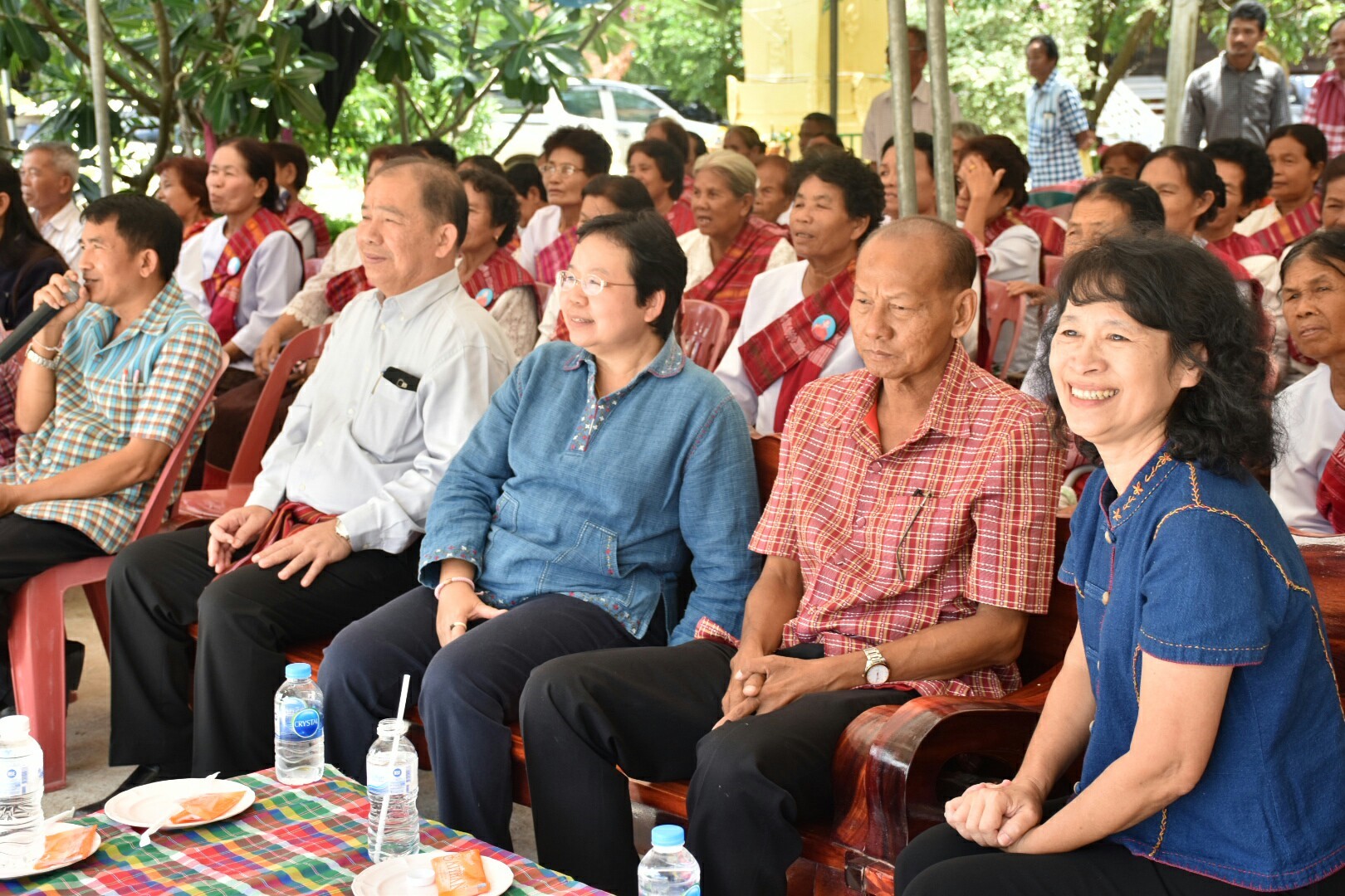 25 พฤษภาคม 2561 การตรวจเยี่ยมการดำเนินงานสารสนเทศตำบลต้นแบบเพื่อการพัฒนาคุณภาพชีวิต ตำบลหนองทุ่ม อ.วาปีปทุม และหมู่บ้านสารสนเทศต้นแบบเพื่อการพัฒนาคุณภาพชีวิต บ้านหนองเผือก หมู่ที่ 3 ตำบลหนองทุ่ม อำเภอวาปีปทุม