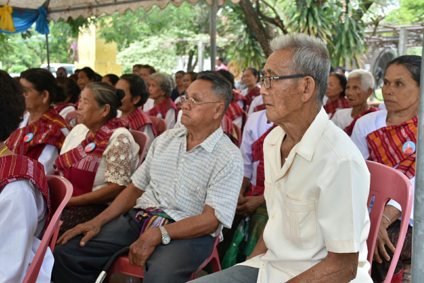 25 พฤษภาคม 2561 การตรวจเยี่ยมการดำเนินงานสารสนเทศตำบลต้นแบบเพื่อการพัฒนาคุณภาพชีวิต ตำบลหนองทุ่ม อ.วาปีปทุม และหมู่บ้านสารสนเทศต้นแบบเพื่อการพัฒนาคุณภาพชีวิต บ้านหนองเผือก หมู่ที่ 3 ตำบลหนองทุ่ม อำเภอวาปีปทุม