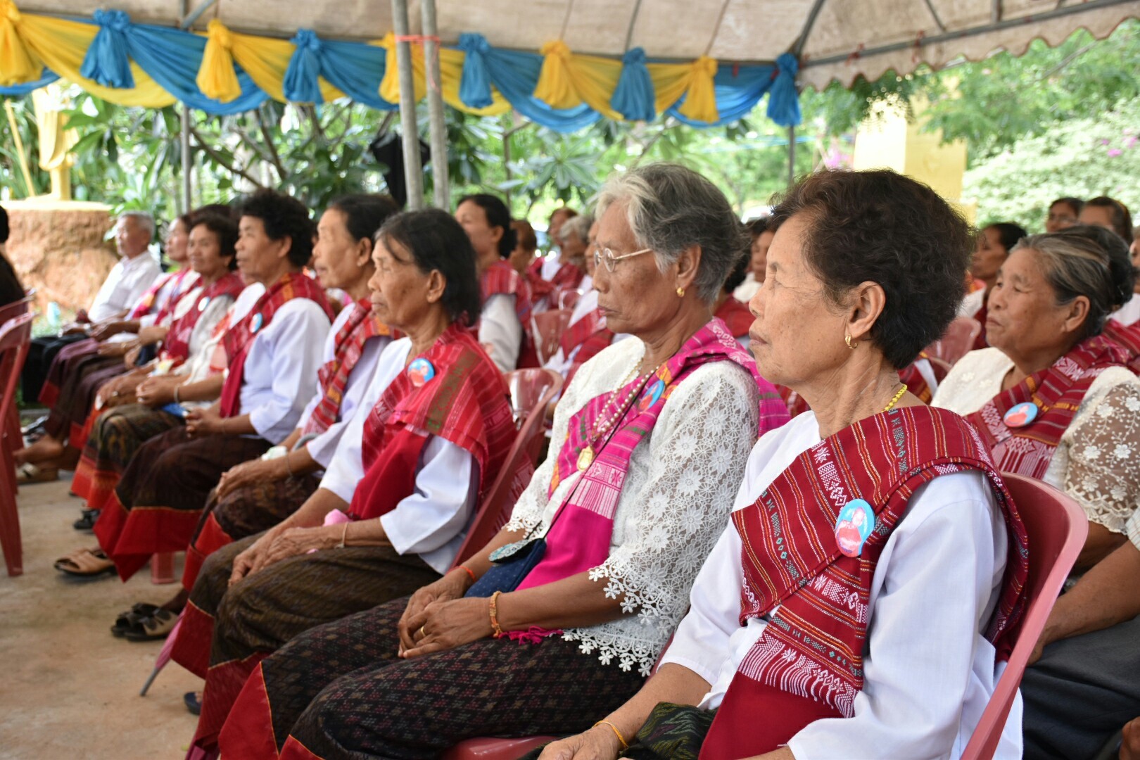 25 พฤษภาคม 2561 การตรวจเยี่ยมการดำเนินงานสารสนเทศตำบลต้นแบบเพื่อการพัฒนาคุณภาพชีวิต ตำบลหนองทุ่ม อ.วาปีปทุม และหมู่บ้านสารสนเทศต้นแบบเพื่อการพัฒนาคุณภาพชีวิต บ้านหนองเผือก หมู่ที่ 3 ตำบลหนองทุ่ม อำเภอวาปีปทุม