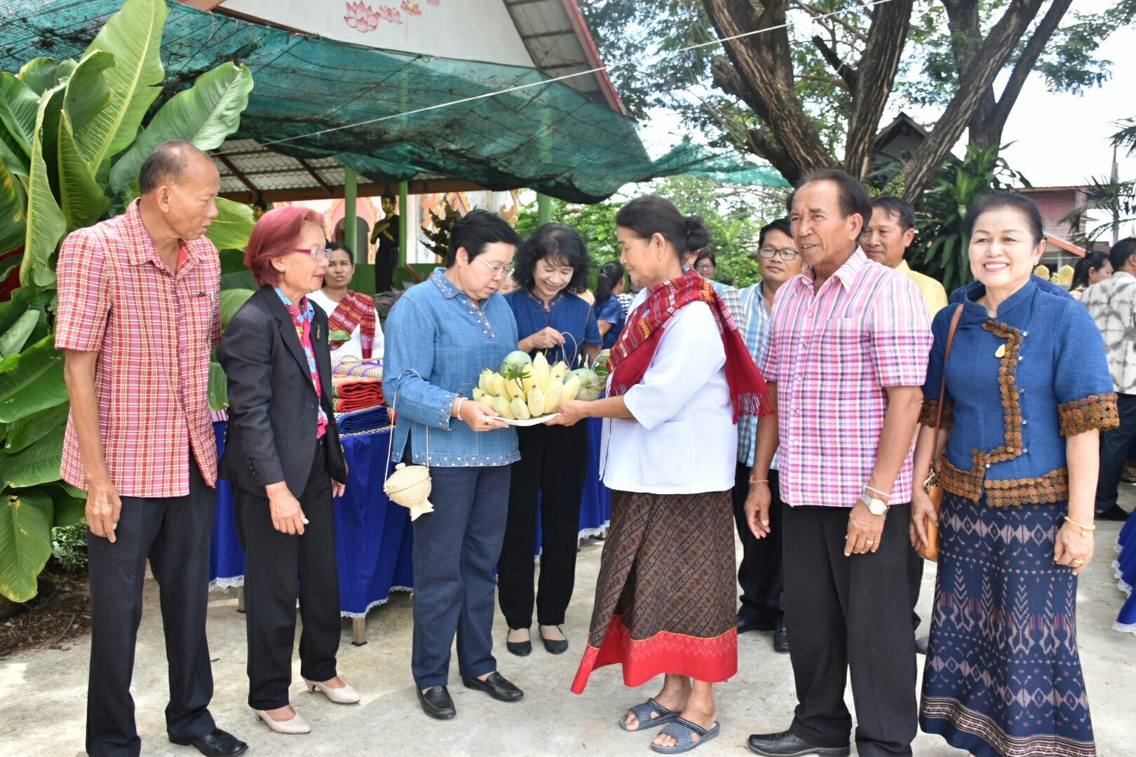 25 พฤษภาคม 2561 การตรวจเยี่ยมการดำเนินงานสารสนเทศตำบลต้นแบบเพื่อการพัฒนาคุณภาพชีวิต ตำบลหนองทุ่ม อ.วาปีปทุม และหมู่บ้านสารสนเทศต้นแบบเพื่อการพัฒนาคุณภาพชีวิต บ้านหนองเผือก หมู่ที่ 3 ตำบลหนองทุ่ม อำเภอวาปีปทุม