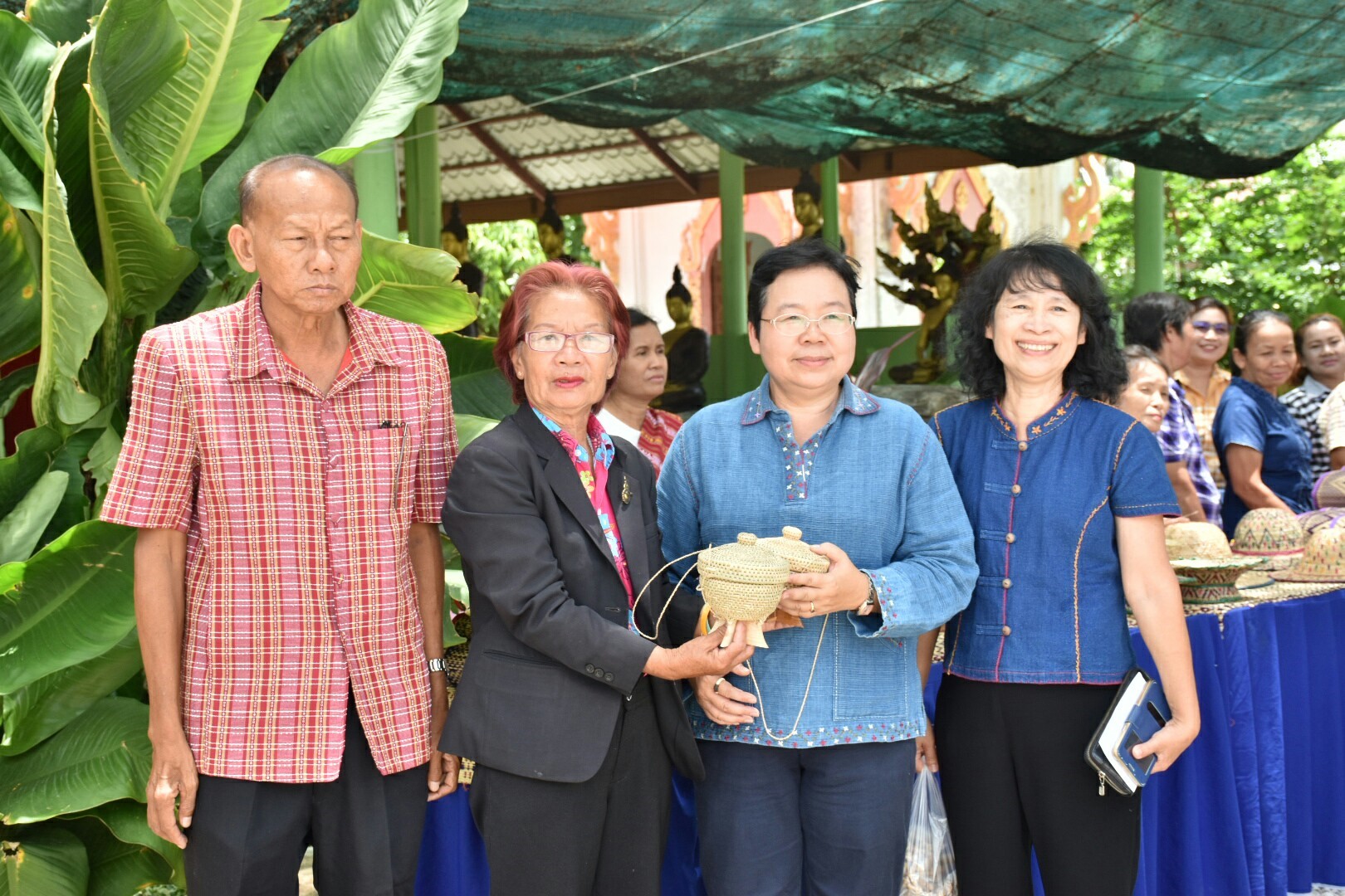 25 พฤษภาคม 2561 การตรวจเยี่ยมการดำเนินงานสารสนเทศตำบลต้นแบบเพื่อการพัฒนาคุณภาพชีวิต ตำบลหนองทุ่ม อ.วาปีปทุม และหมู่บ้านสารสนเทศต้นแบบเพื่อการพัฒนาคุณภาพชีวิต บ้านหนองเผือก หมู่ที่ 3 ตำบลหนองทุ่ม อำเภอวาปีปทุม