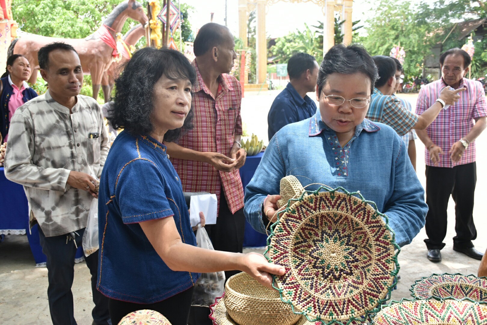 25 พฤษภาคม 2561 การตรวจเยี่ยมการดำเนินงานสารสนเทศตำบลต้นแบบเพื่อการพัฒนาคุณภาพชีวิต ตำบลหนองทุ่ม อ.วาปีปทุม และหมู่บ้านสารสนเทศต้นแบบเพื่อการพัฒนาคุณภาพชีวิต บ้านหนองเผือก หมู่ที่ 3 ตำบลหนองทุ่ม อำเภอวาปีปทุม