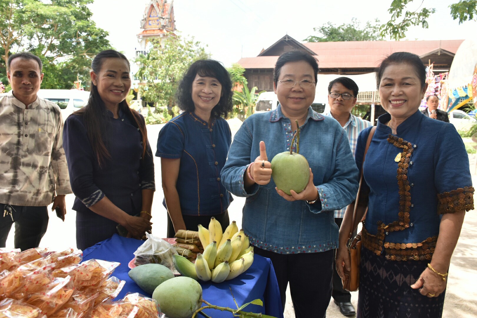 25 พฤษภาคม 2561 การตรวจเยี่ยมการดำเนินงานสารสนเทศตำบลต้นแบบเพื่อการพัฒนาคุณภาพชีวิต ตำบลหนองทุ่ม อ.วาปีปทุม และหมู่บ้านสารสนเทศต้นแบบเพื่อการพัฒนาคุณภาพชีวิต บ้านหนองเผือก หมู่ที่ 3 ตำบลหนองทุ่ม อำเภอวาปีปทุม