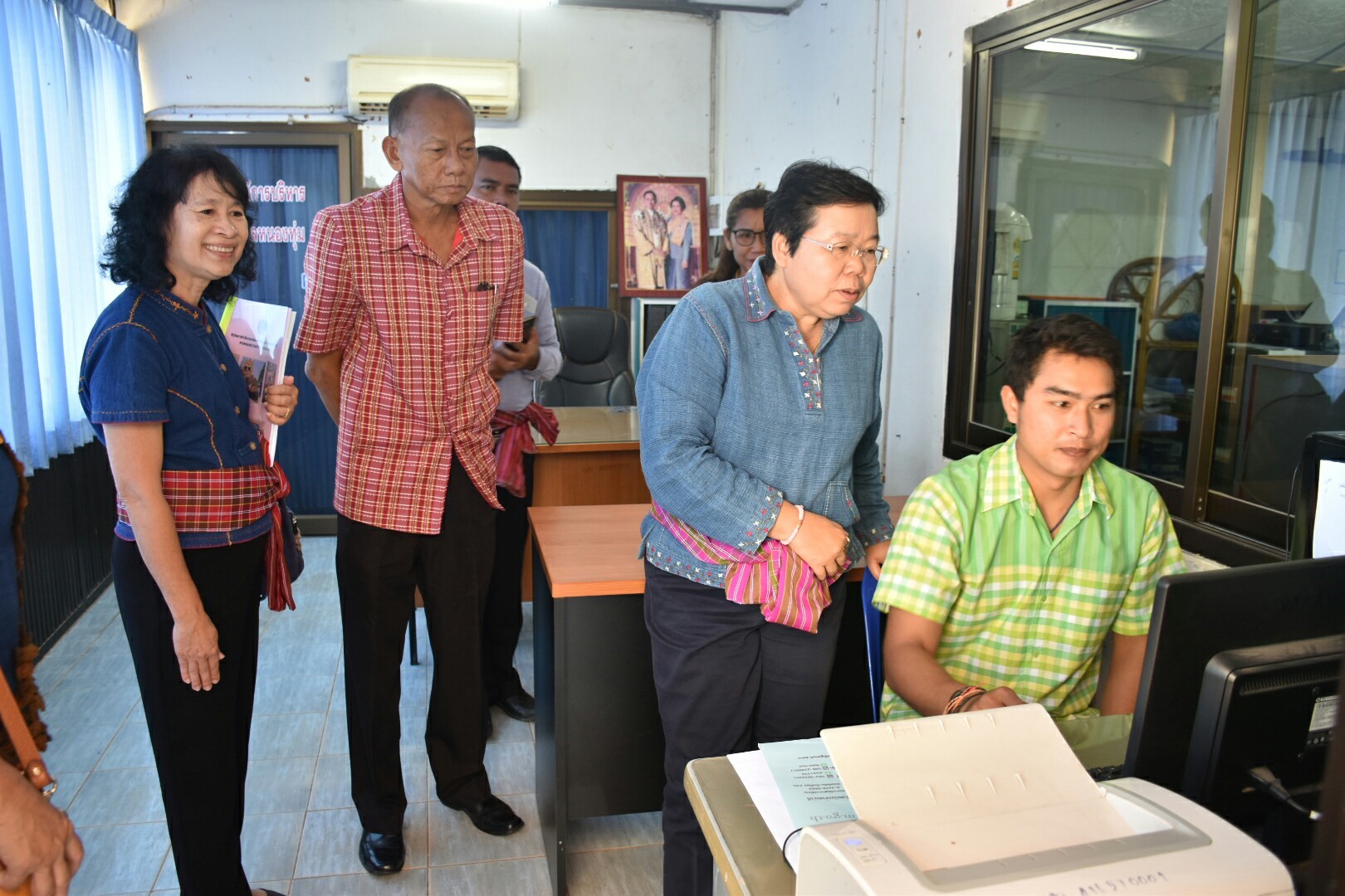 25 พฤษภาคม 2561 การตรวจเยี่ยมการดำเนินงานสารสนเทศตำบลต้นแบบเพื่อการพัฒนาคุณภาพชีวิต ตำบลหนองทุ่ม อ.วาปีปทุม และหมู่บ้านสารสนเทศต้นแบบเพื่อการพัฒนาคุณภาพชีวิต บ้านหนองเผือก หมู่ที่ 3 ตำบลหนองทุ่ม อำเภอวาปีปทุม