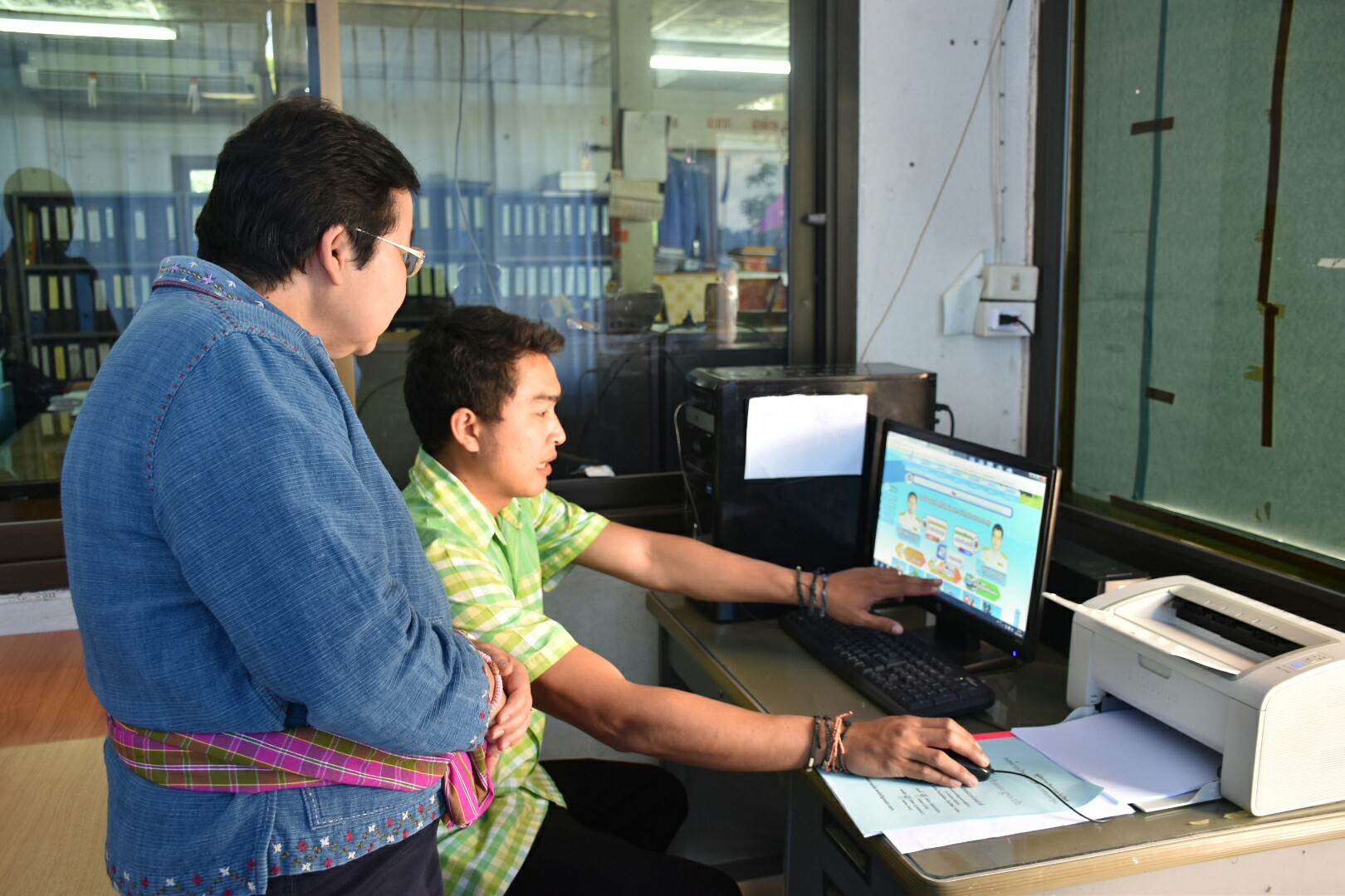 25 พฤษภาคม 2561 การตรวจเยี่ยมการดำเนินงานสารสนเทศตำบลต้นแบบเพื่อการพัฒนาคุณภาพชีวิต ตำบลหนองทุ่ม อ.วาปีปทุม และหมู่บ้านสารสนเทศต้นแบบเพื่อการพัฒนาคุณภาพชีวิต บ้านหนองเผือก หมู่ที่ 3 ตำบลหนองทุ่ม อำเภอวาปีปทุม