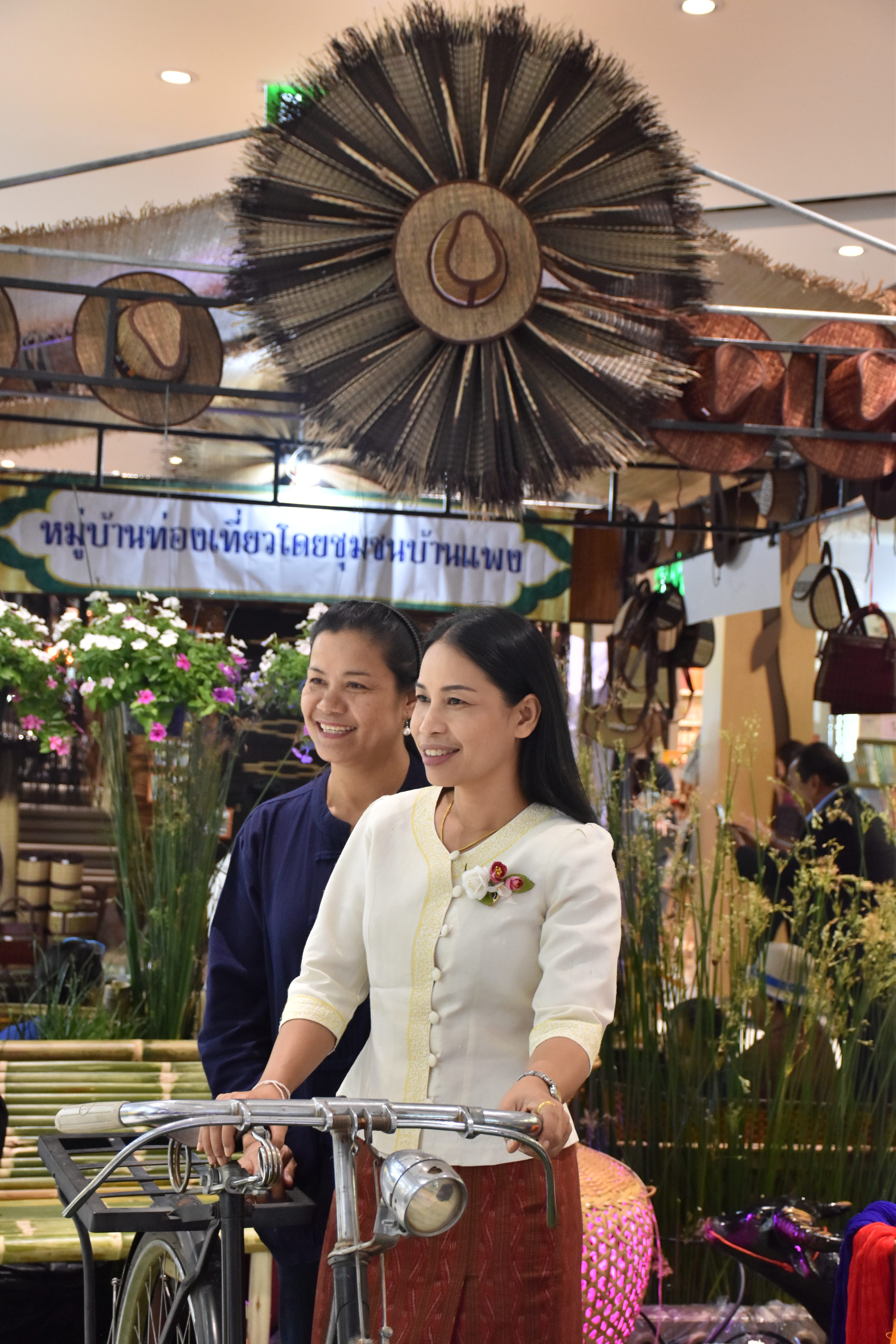 22 มิถุนายน 2561 พิธีเปิดงานการจัดแสดงนิทรรศการและผลงานหมู่บ้านท่องเที่ยวโดยชุมชน “กิจกรรมส่งเสริมช่องทางการตลาดระดับจังหวัด ” ตามโครงการยกระดับการท่องเที่ยวทางวัฒนธรรมครบวงจร