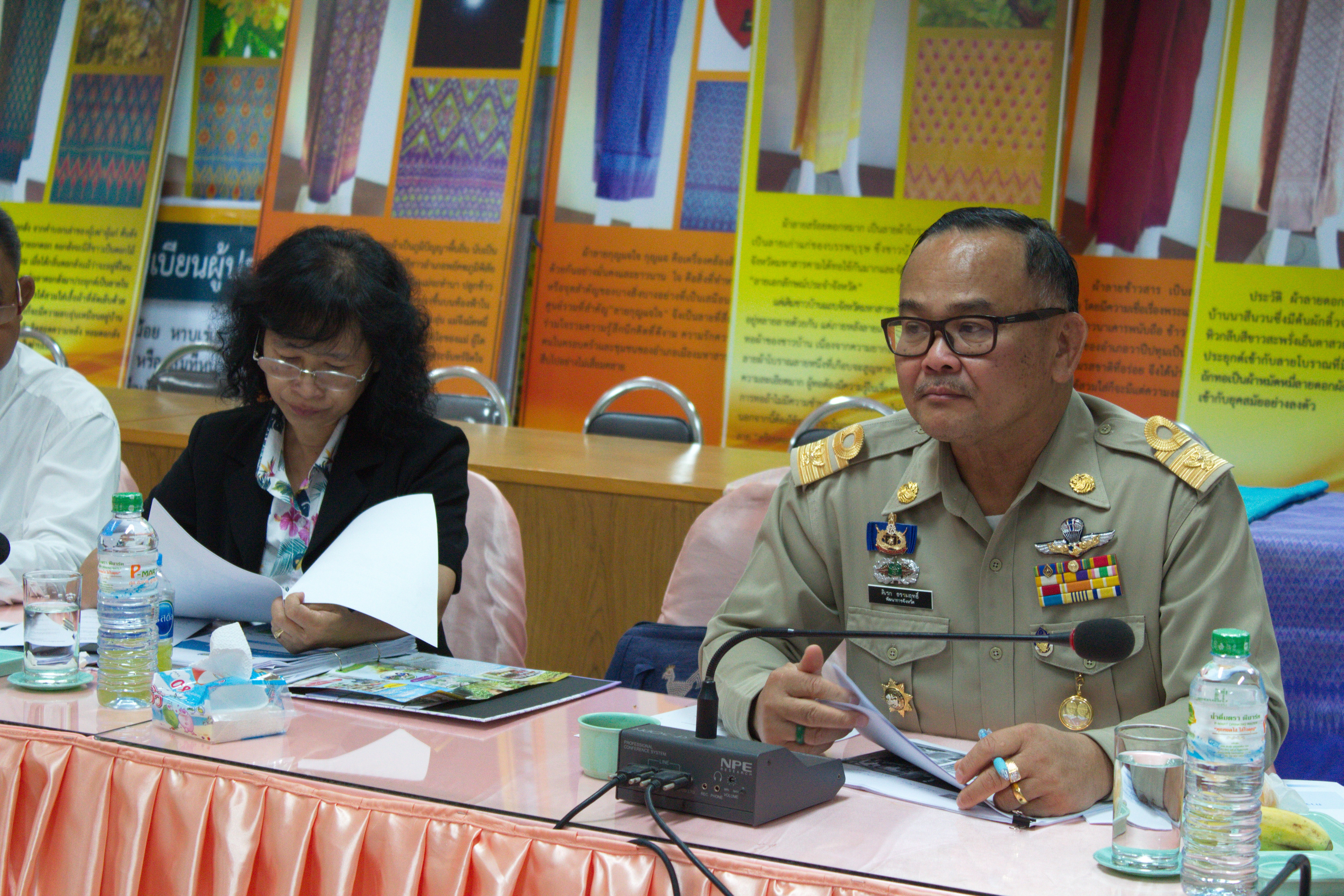 7 พฤษภาคม 2561 การประชุมการคัดเลือกผลิตภัณฑ์ OTOP ที่เป็นอัตลักษณ์จังหวัด เพื่อร่วมการจัดแสดงและจำหน่ายในงาน OTOP Midyear 2018 และงานศิลปาชีพประทีปไทย OTOP ก้าวไกลด้วยพระบารมี ประจำปีงบประมาณ พ.ศ.2561 กลุ่มจังหวัดร้อยแก่นสารสินธุ์