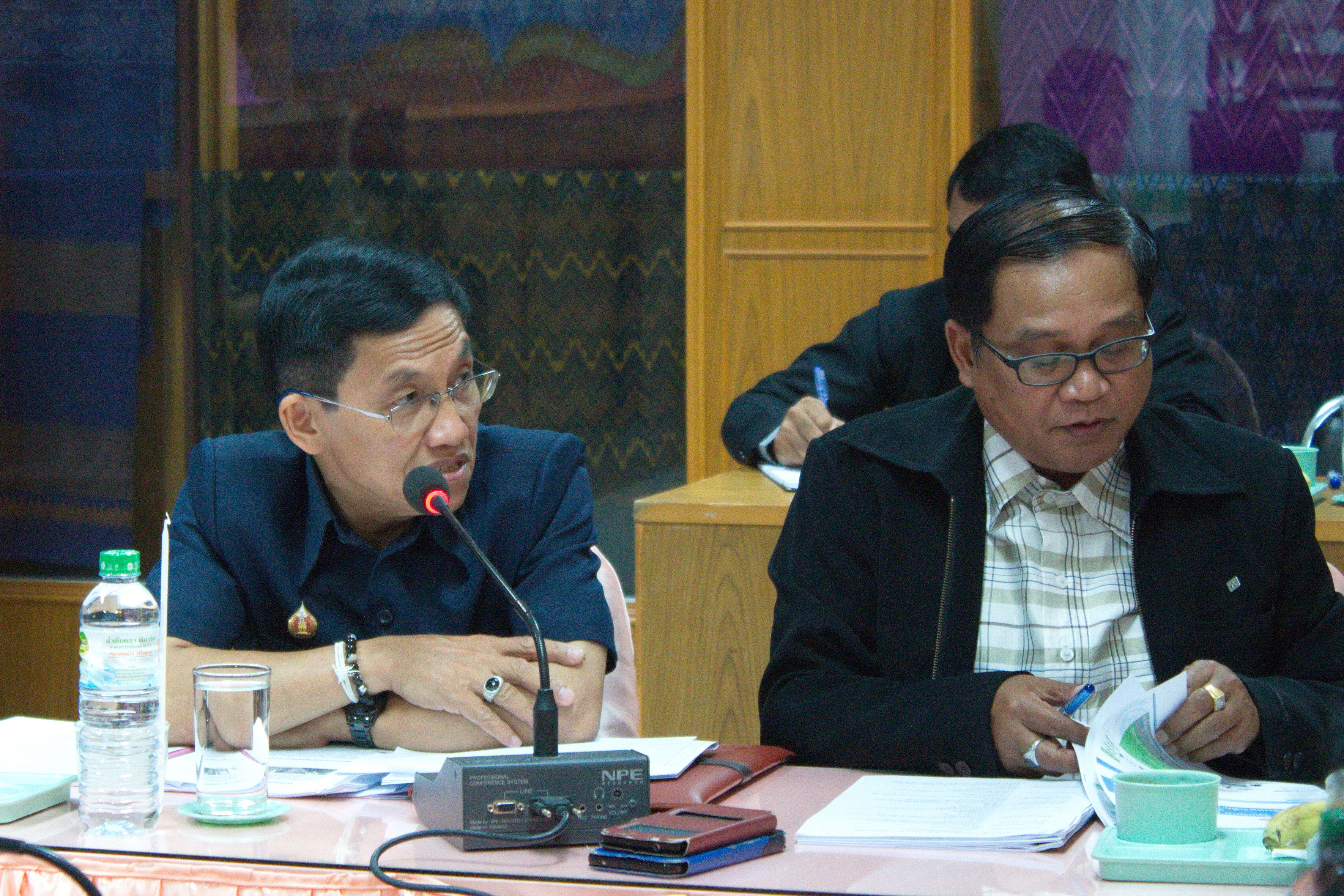 7 พฤษภาคม 2561 การประชุมการคัดเลือกผลิตภัณฑ์ OTOP ที่เป็นอัตลักษณ์จังหวัด เพื่อร่วมการจัดแสดงและจำหน่ายในงาน OTOP Midyear 2018 และงานศิลปาชีพประทีปไทย OTOP ก้าวไกลด้วยพระบารมี ประจำปีงบประมาณ พ.ศ.2561 กลุ่มจังหวัดร้อยแก่นสารสินธุ์